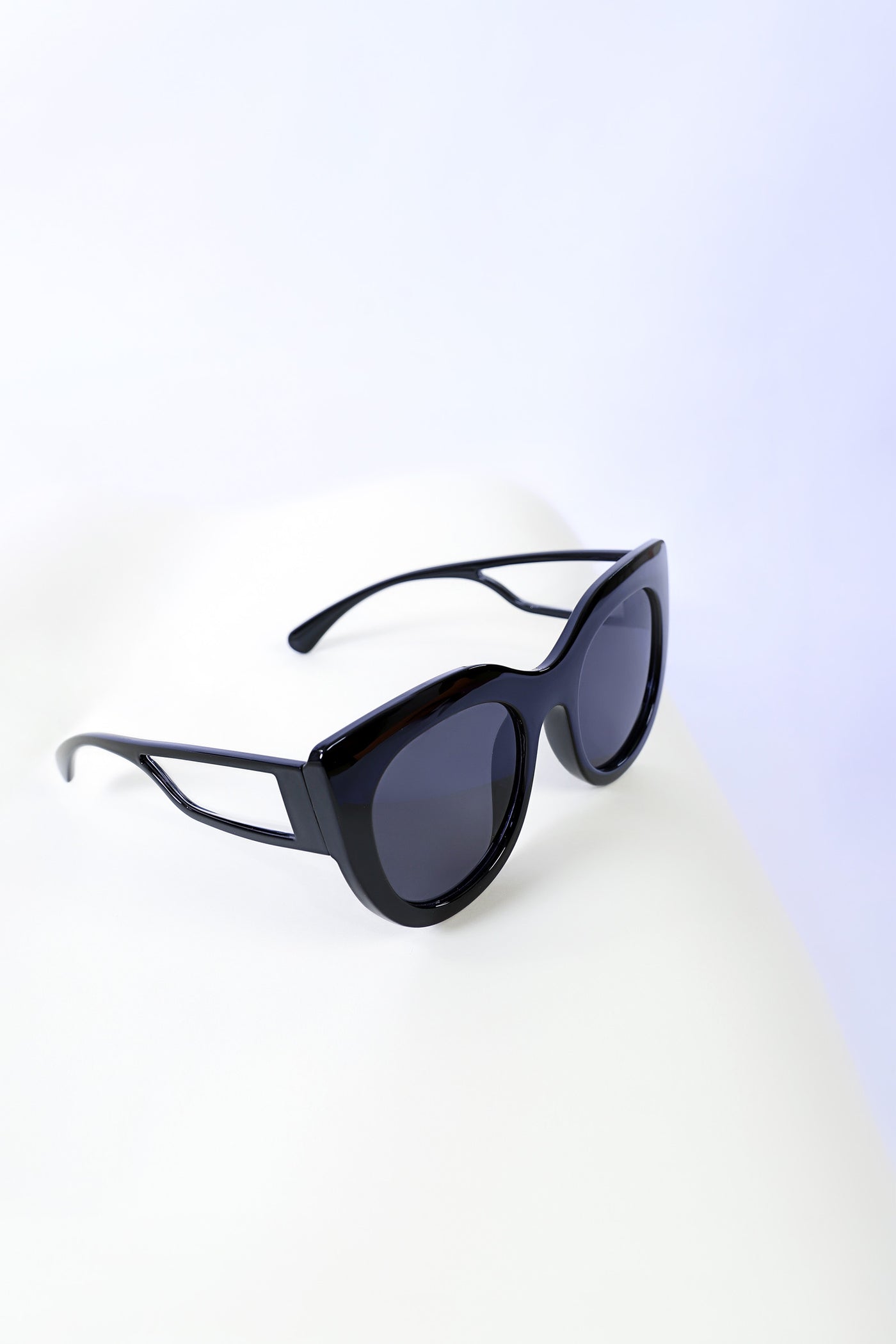 Vintage Oval Sunglasses | ASG-W23-8
