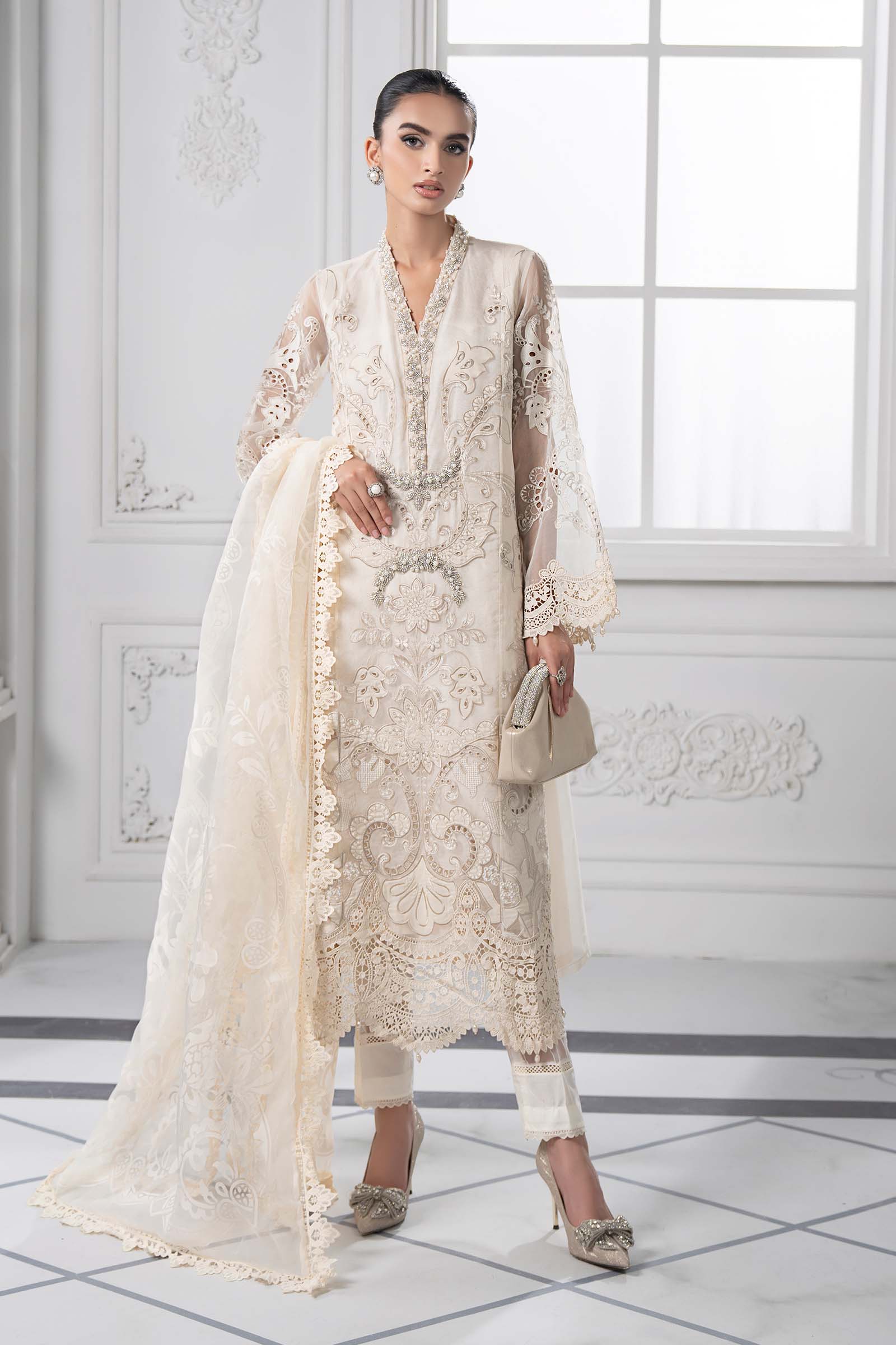 Nuraida Organza Suit (Beige) main image 1