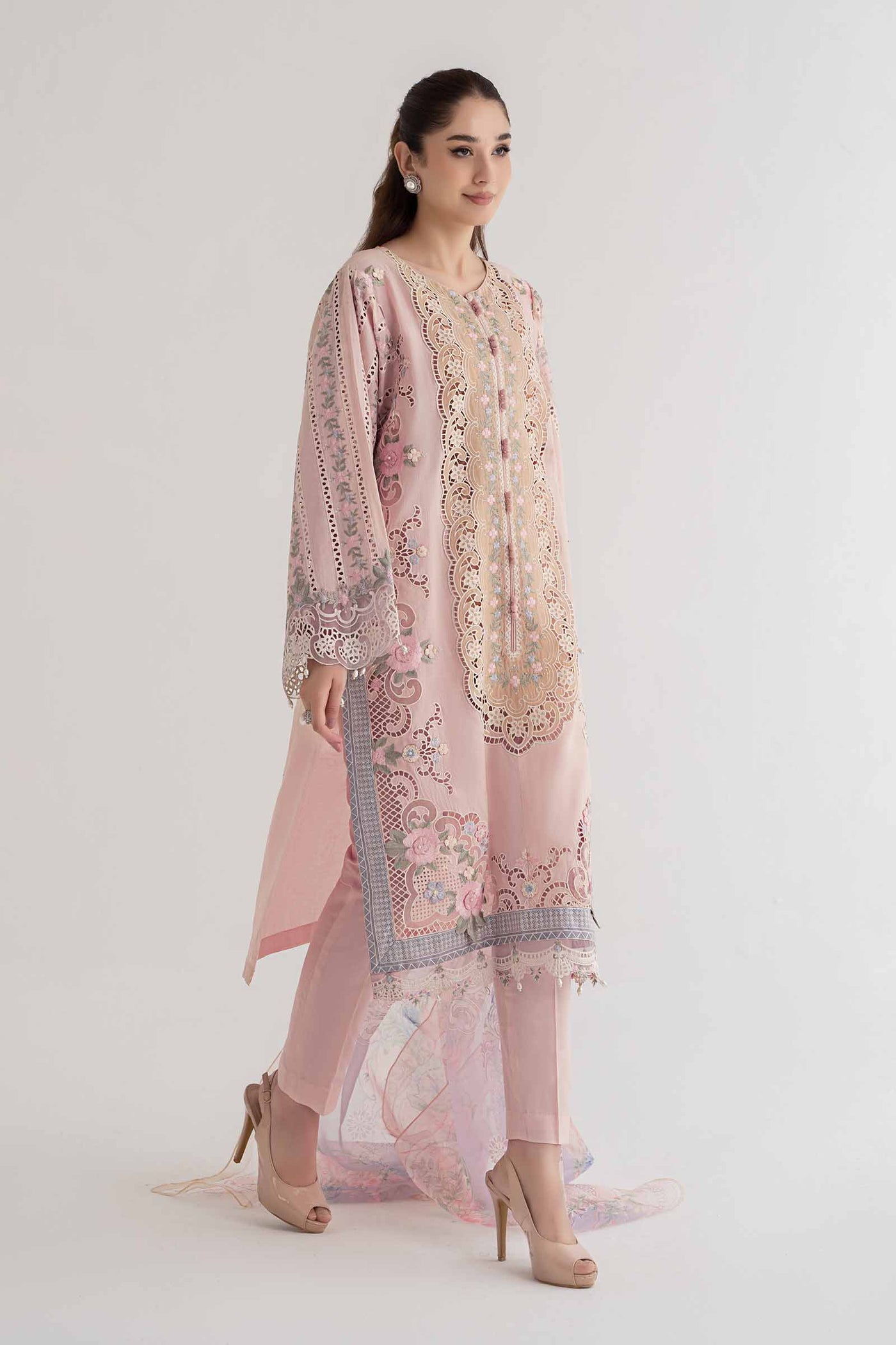 3 PIECE EMBROIDERED LAWN SUIT | DS-2406-A