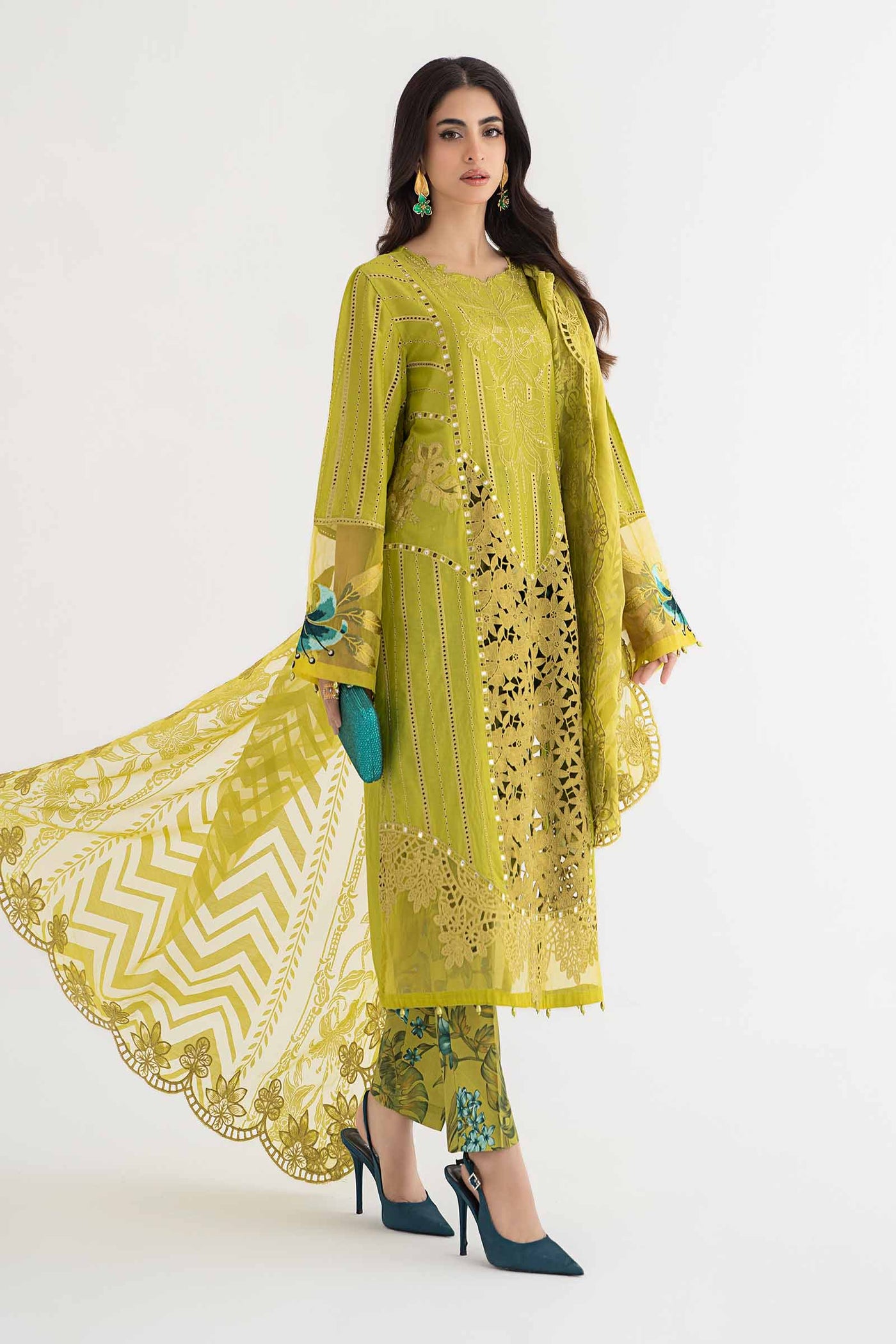 3 PIECE EMBROIDERED LAWN SUIT | DS-2408-A