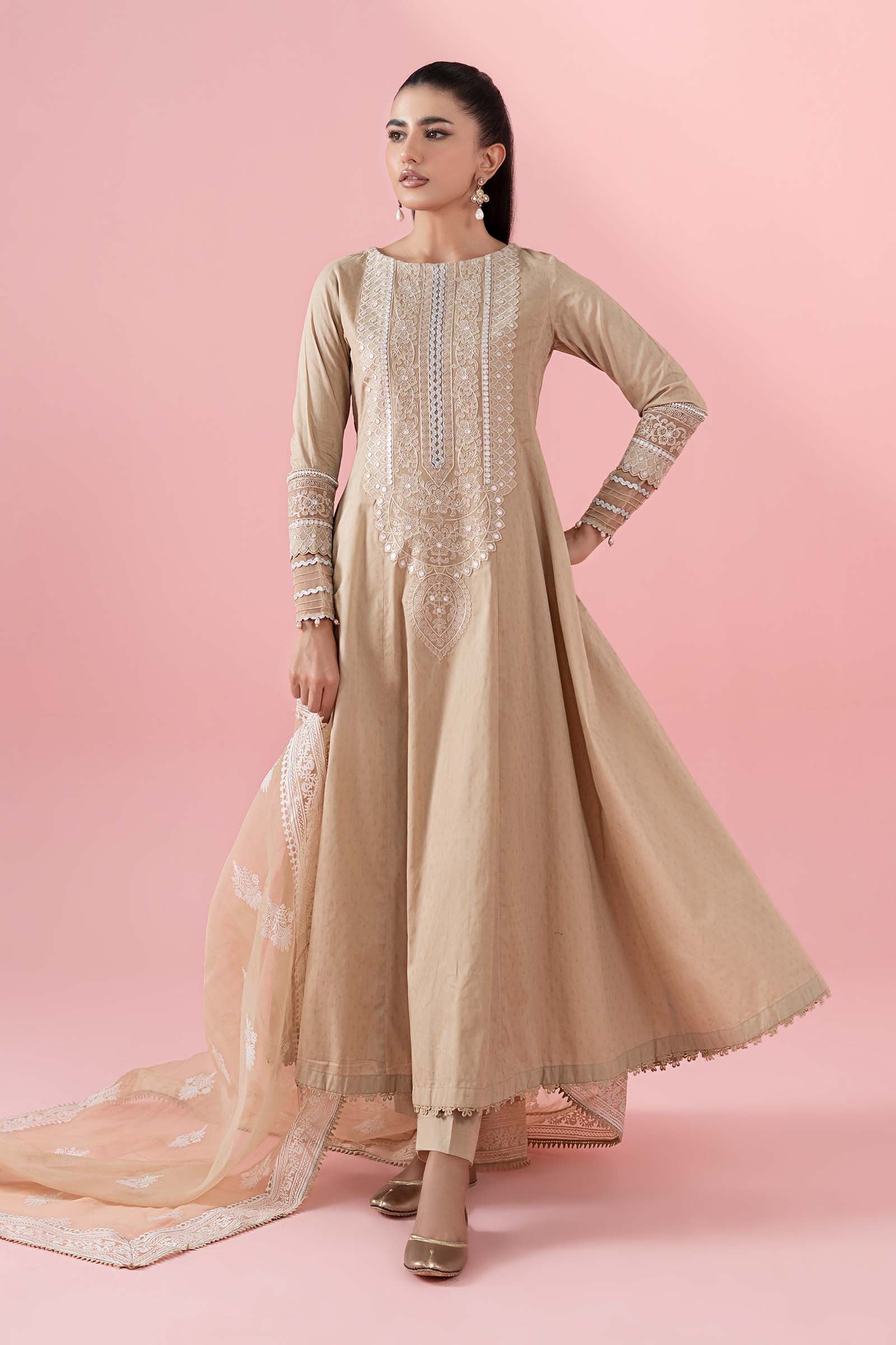 Maria b 3pcs lawn suit main image 0