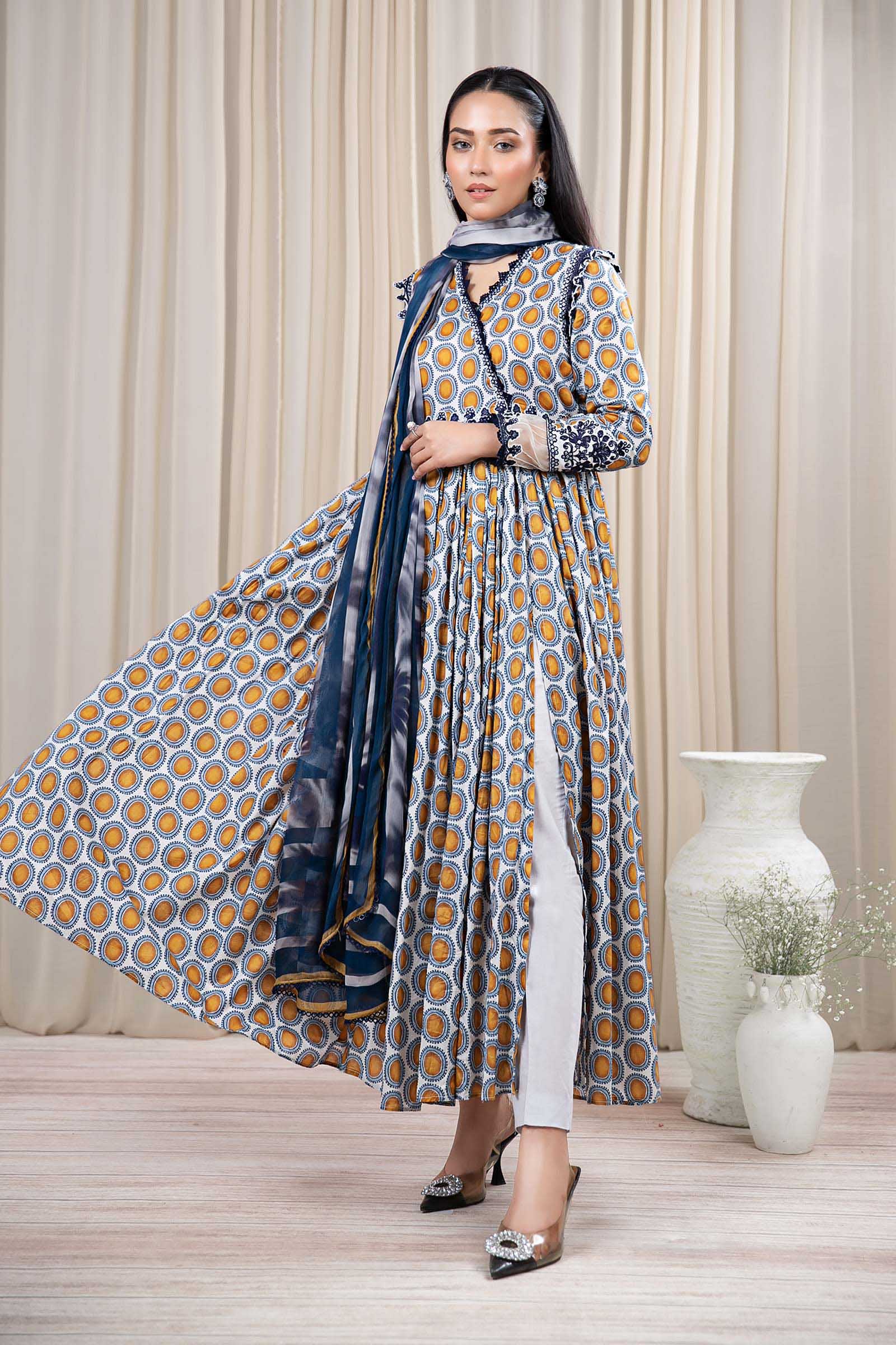 dress design lawn suit Lawn Suit Design 2022 | Spring Summer Lawn Dress Design