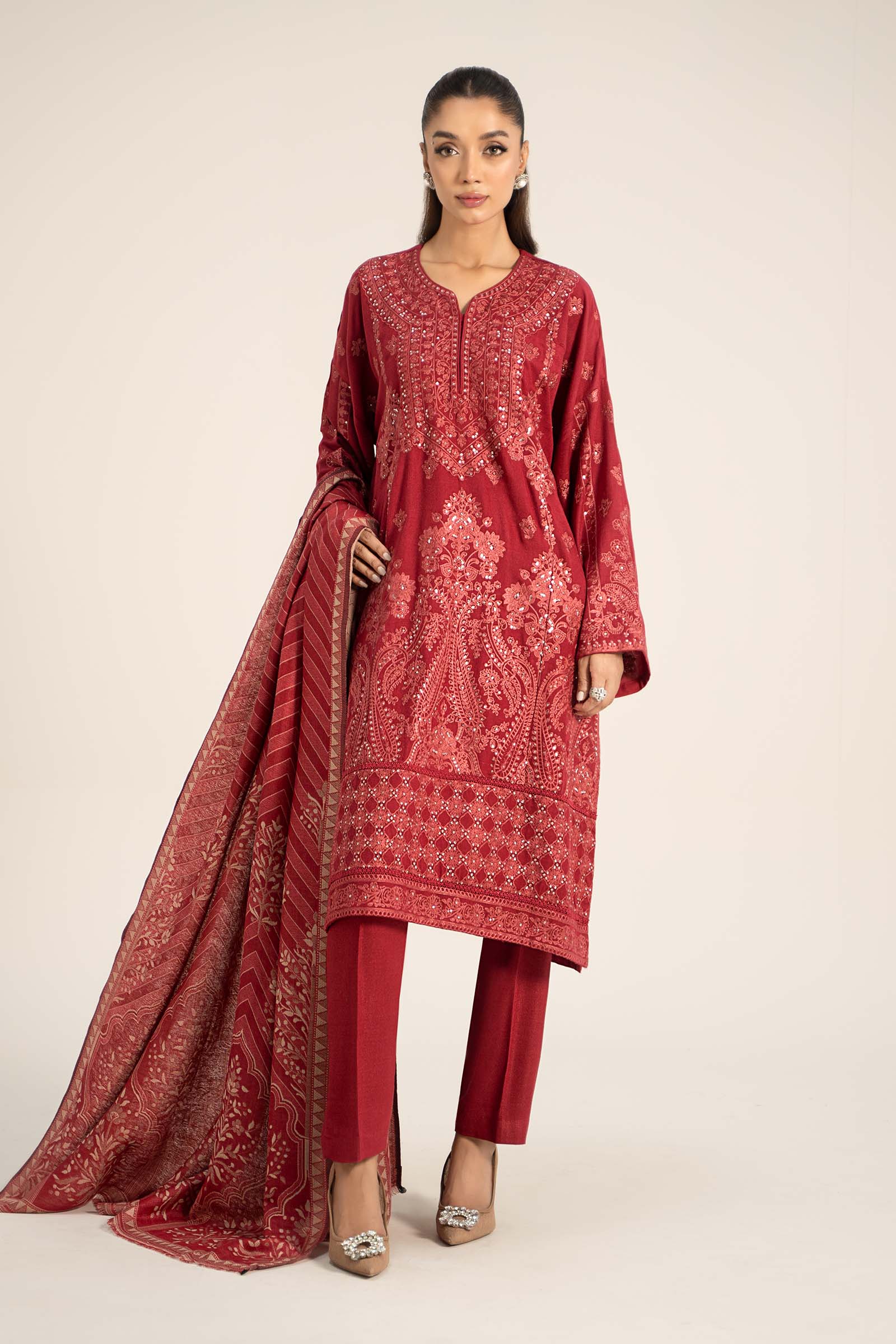 3 Piece Embroidered Pashmina Wool Suit 3 Piece Embroidered Pashmina Wool Suit