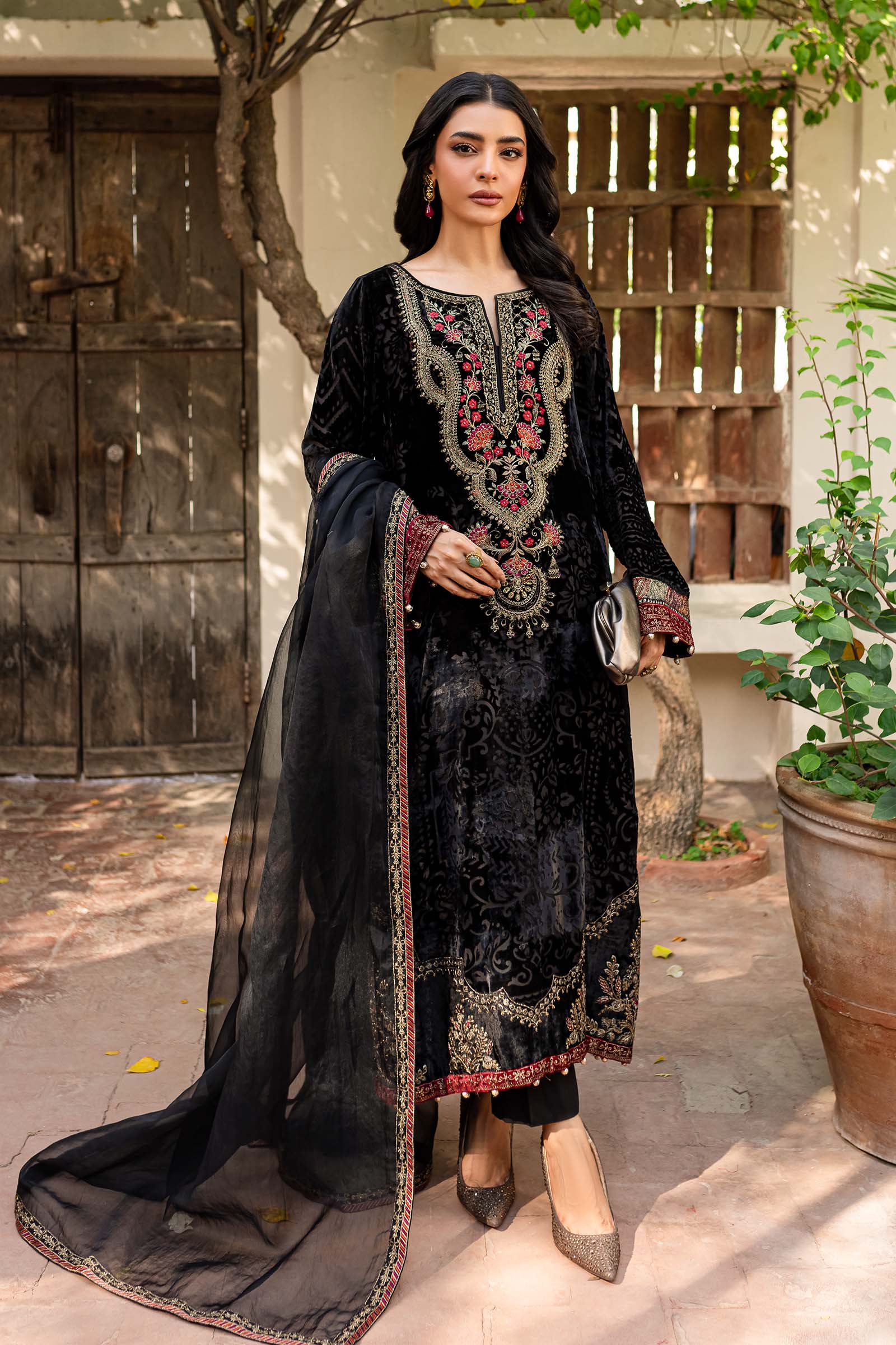 3 Piece Embroidered Plush Suit – Maria.B. Designs (AE)