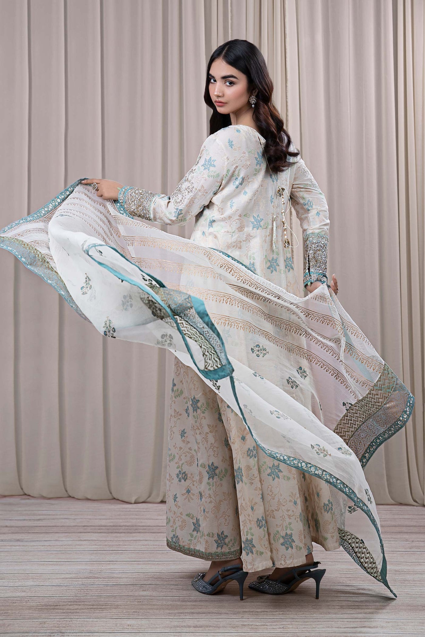 3 PIECE EMBROIDERED JACQUARD BROSHIA SUIT | DW-EF24-56