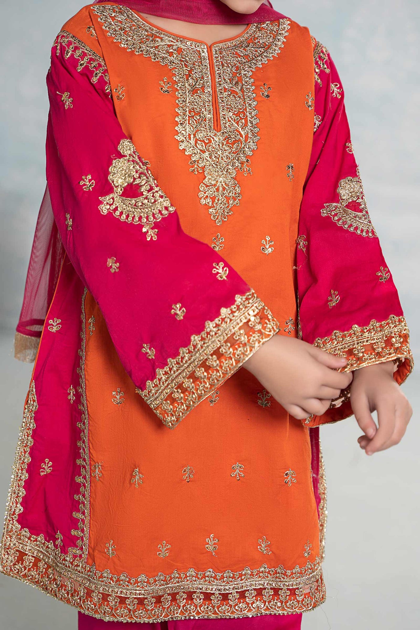 3 PIECE EMBROIDERED LAWN SUIT | MKD-EF24-08