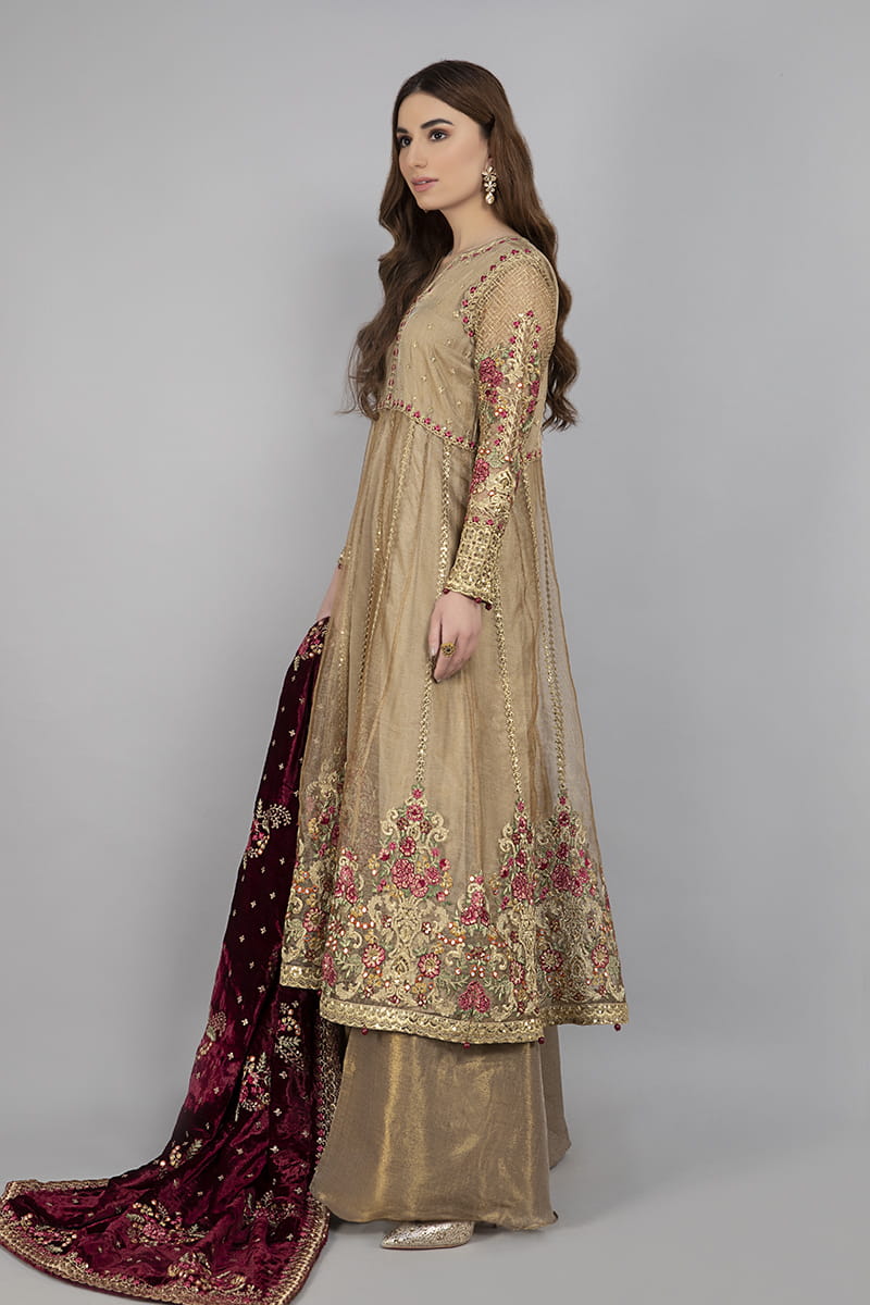 Suit Golden SF-W20-02 is available in Golden Color - Maria.B. Suit Golden SF-W20-02 is available in Golden Color - Maria.B.