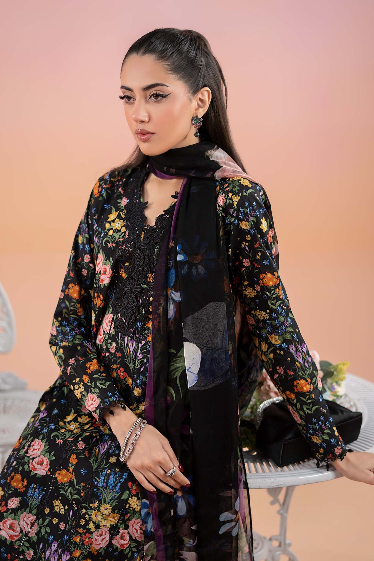 M Prints by Maria B Unstitched Printed Lawn 3 Piece Suit MB26UMP D-10 B - Summer Collection