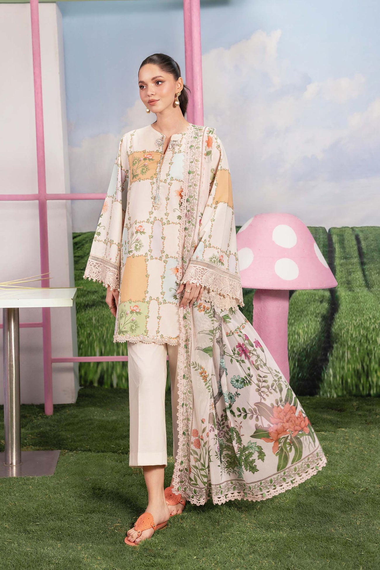 3 Pc Unstitched Embroidered Lawn Suit