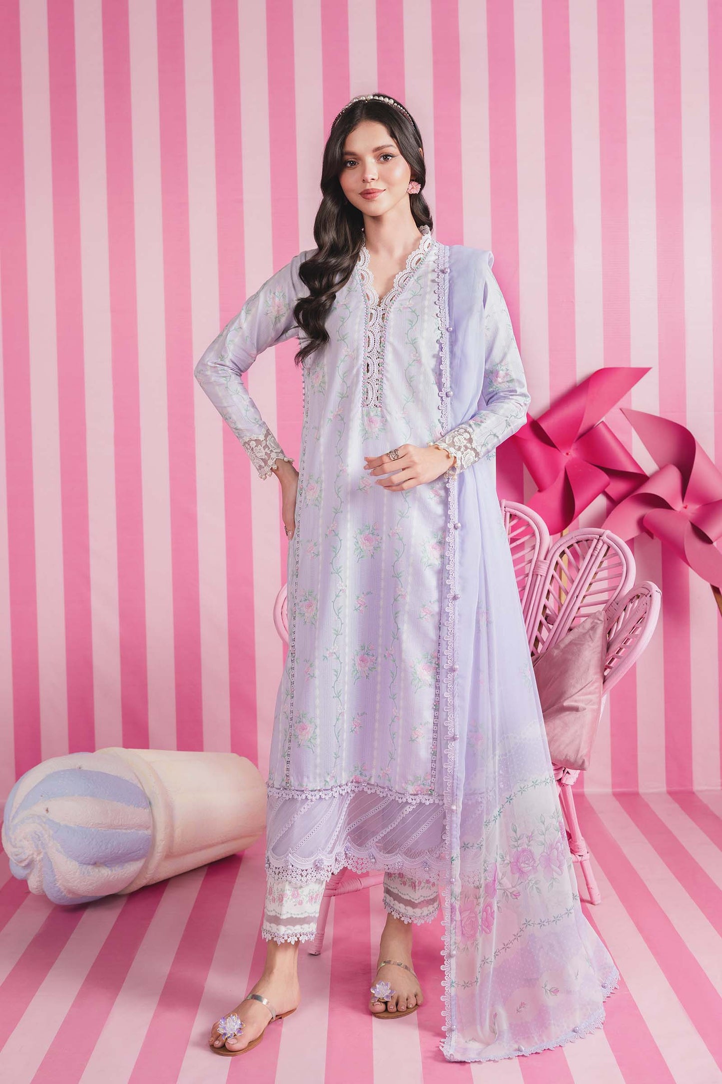 3 Pc Unstitched Embroidered Lawn Suit