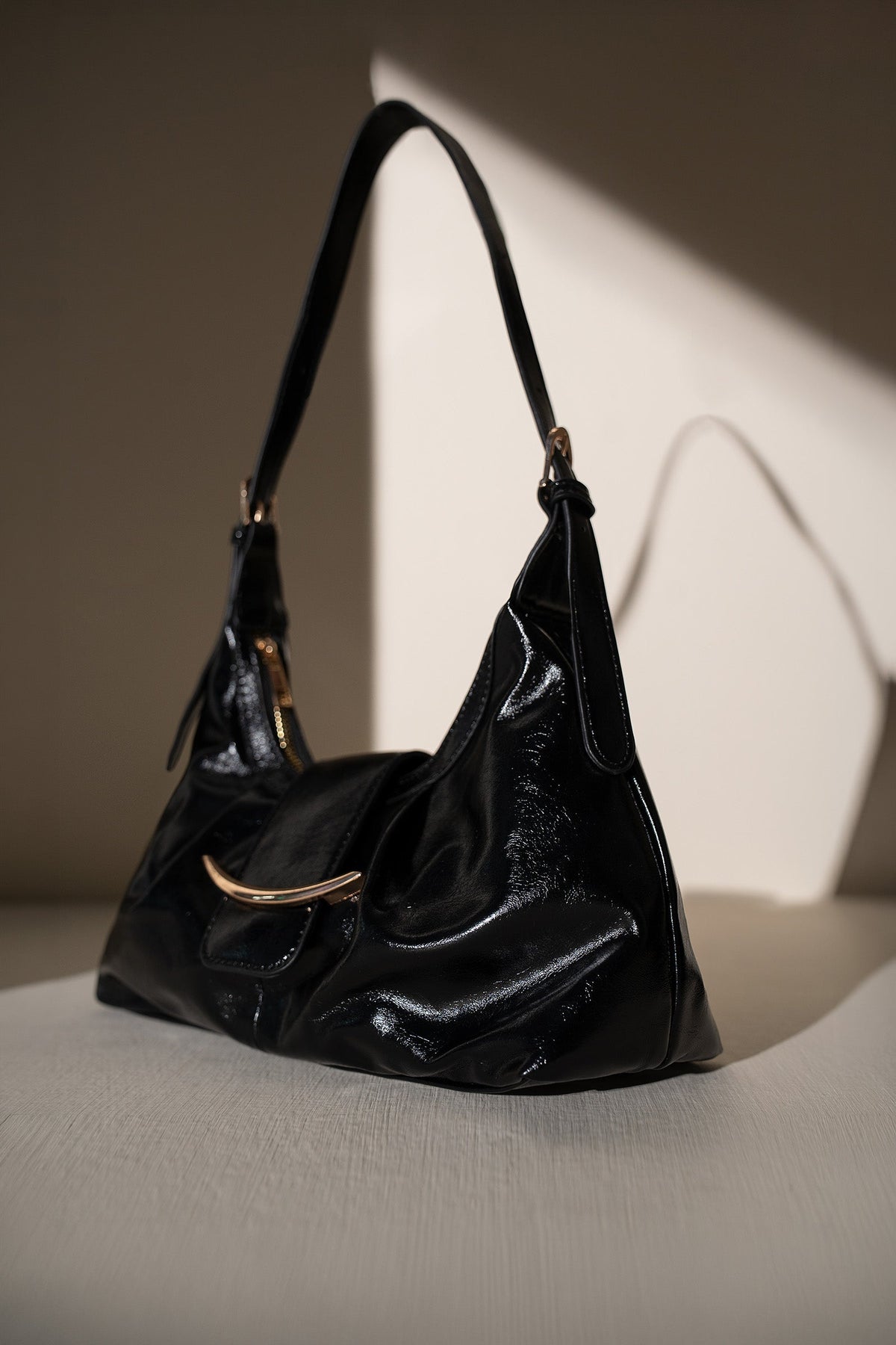 Retro Buckled Bag