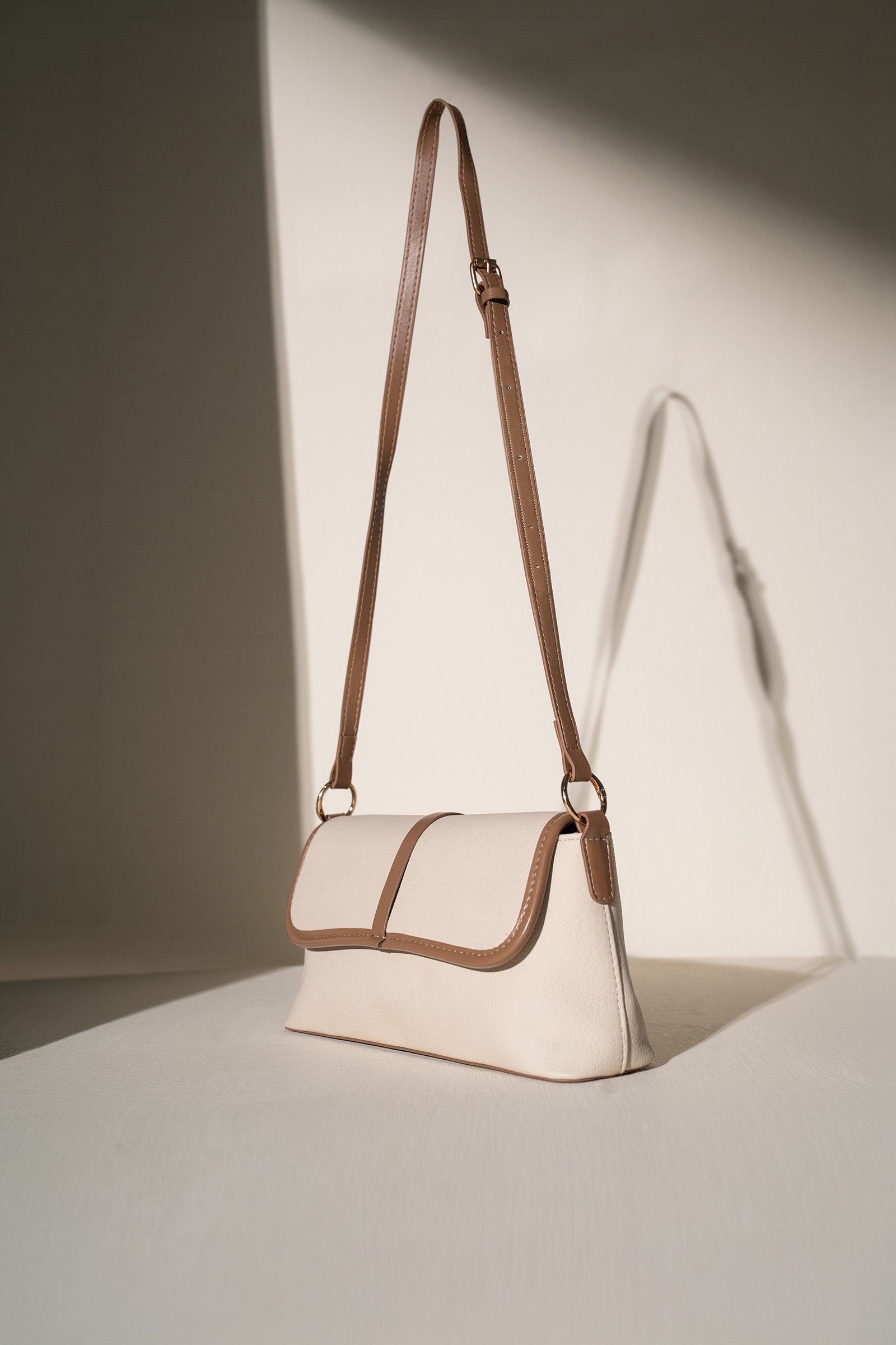 Classic Baguette Bag
