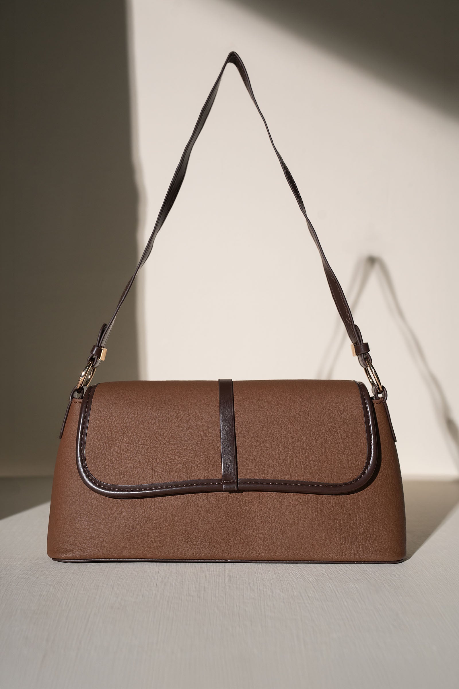 Classic Baguette Bag