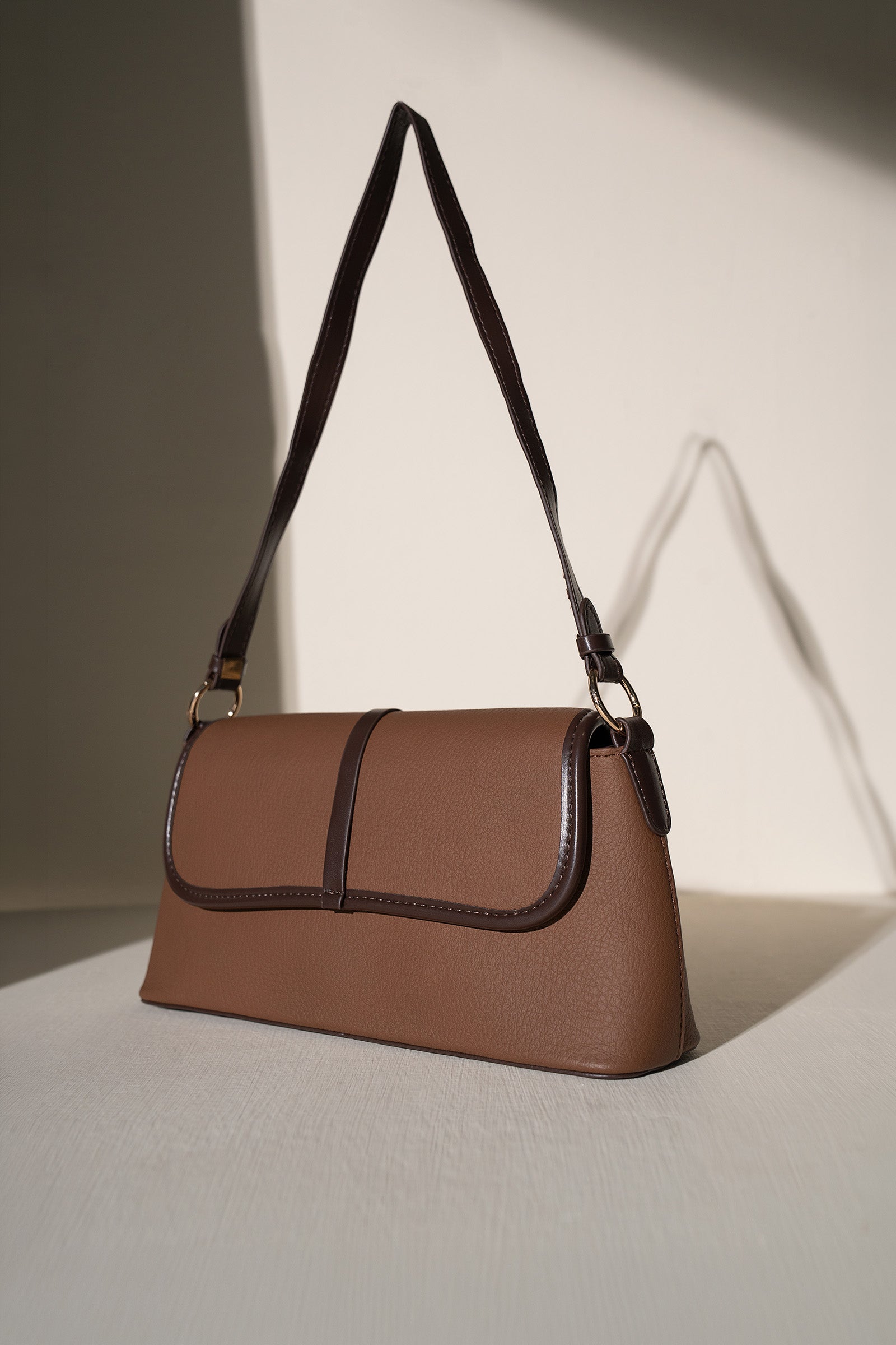 Classic Baguette Bag