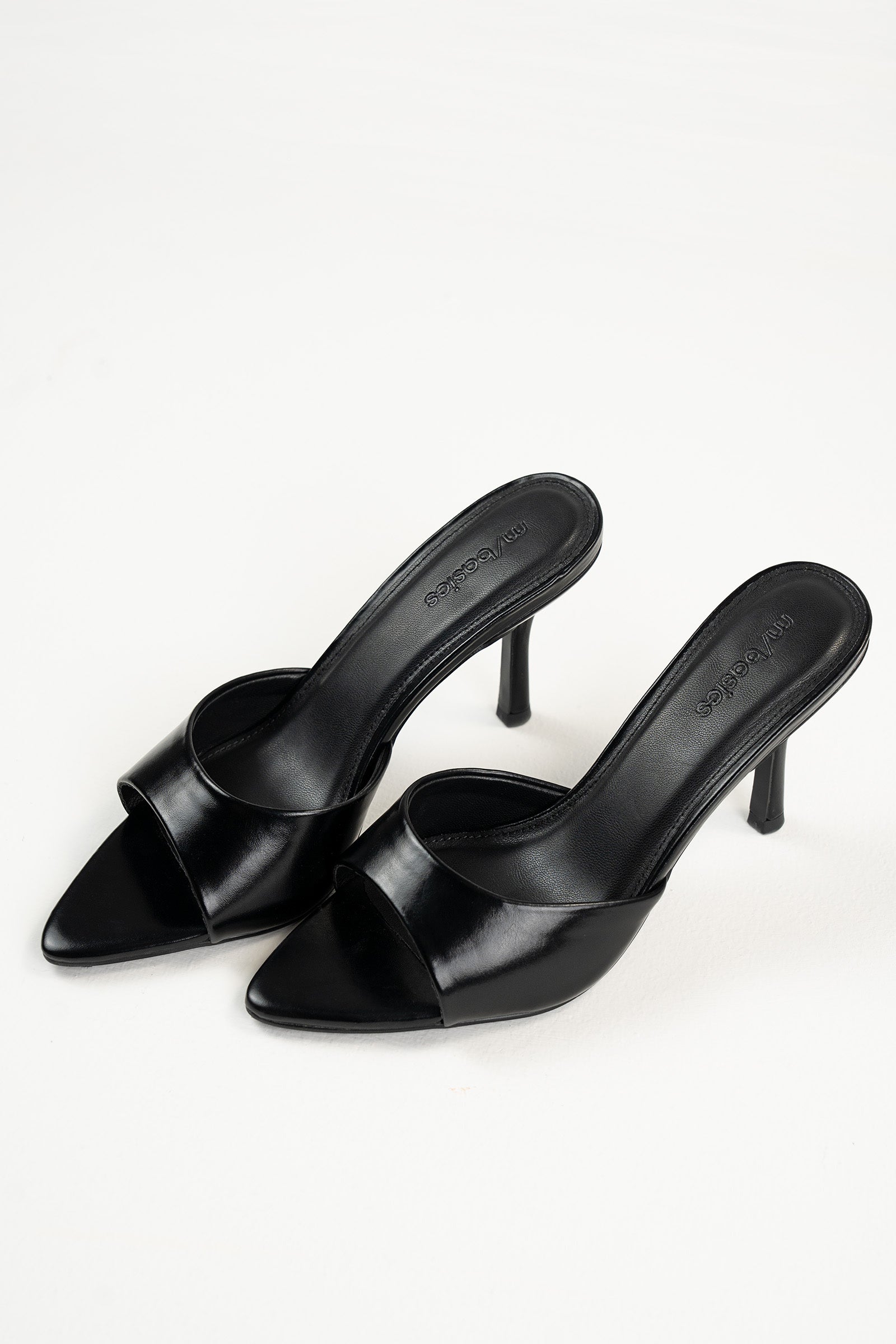 Ocon Pointed Heels