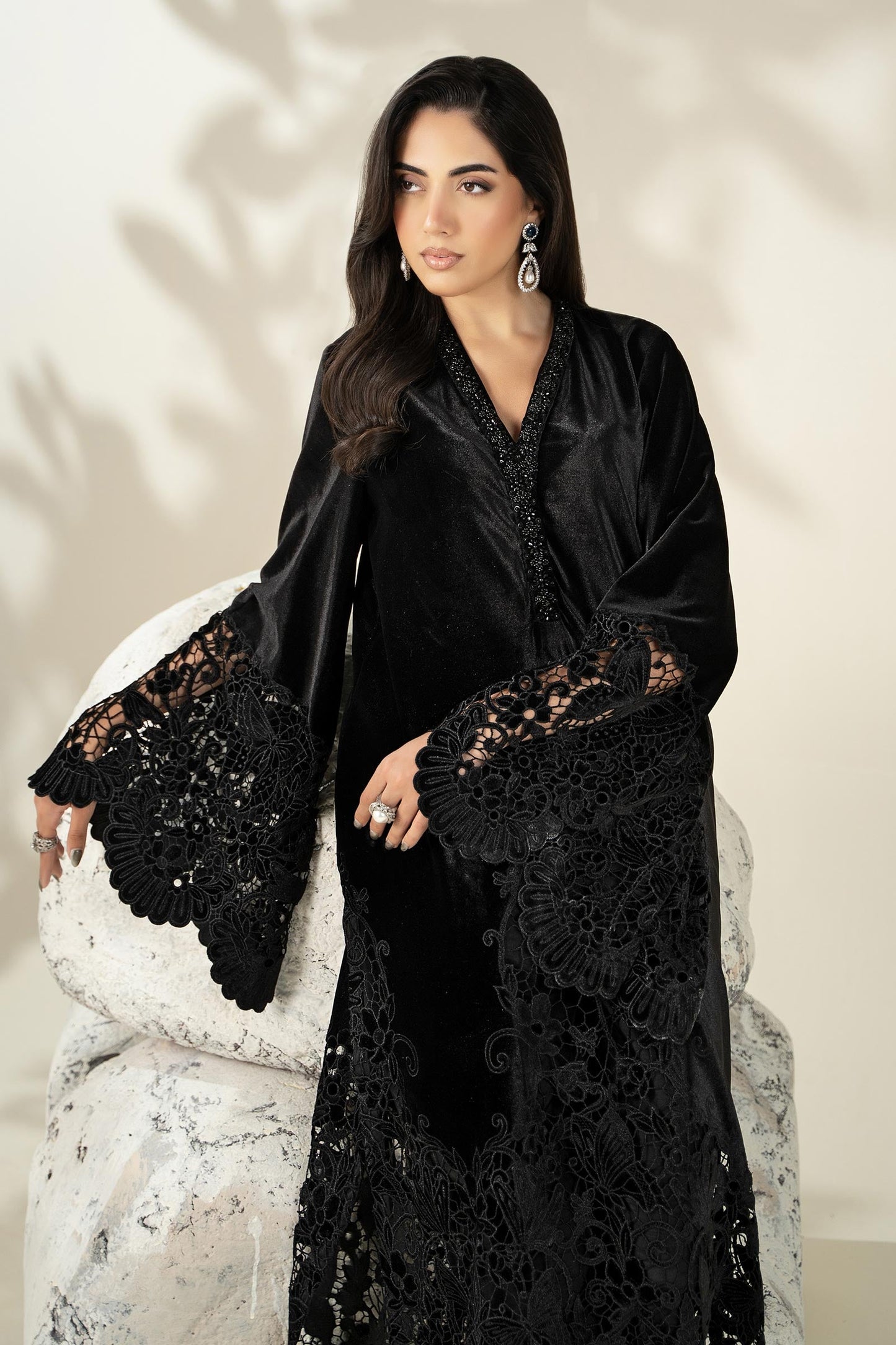 Embroidered Velvet Fabric (1Pc) | LF-CH25-03