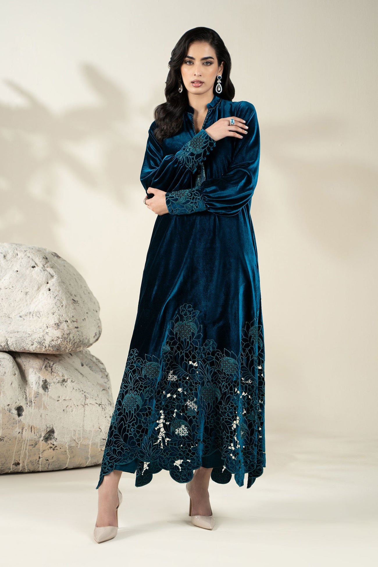 Embroidered Velvet Fabric (1Pc) | LF-CH25-06