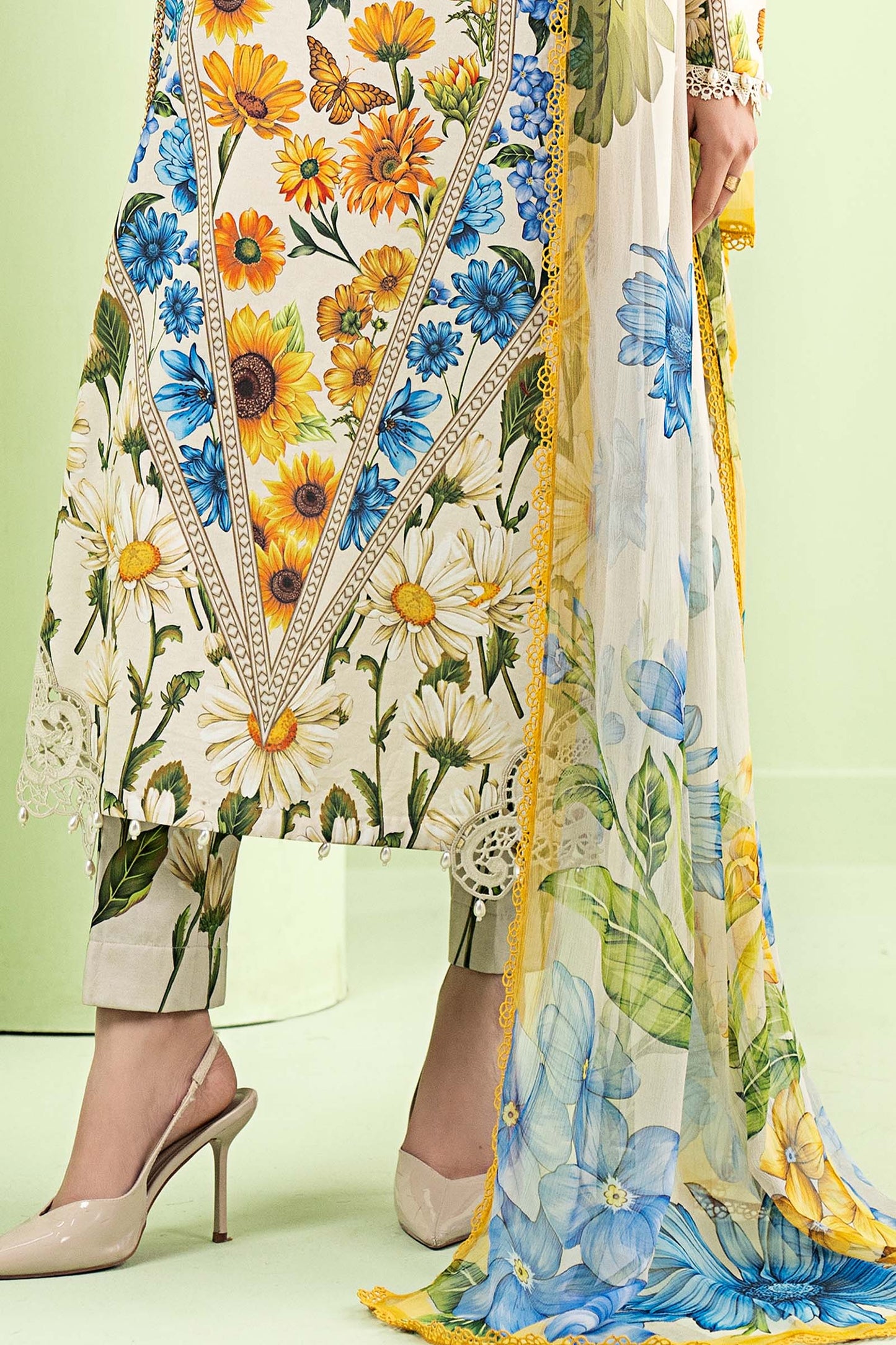 3 Piece Embroidered Lawn Suit