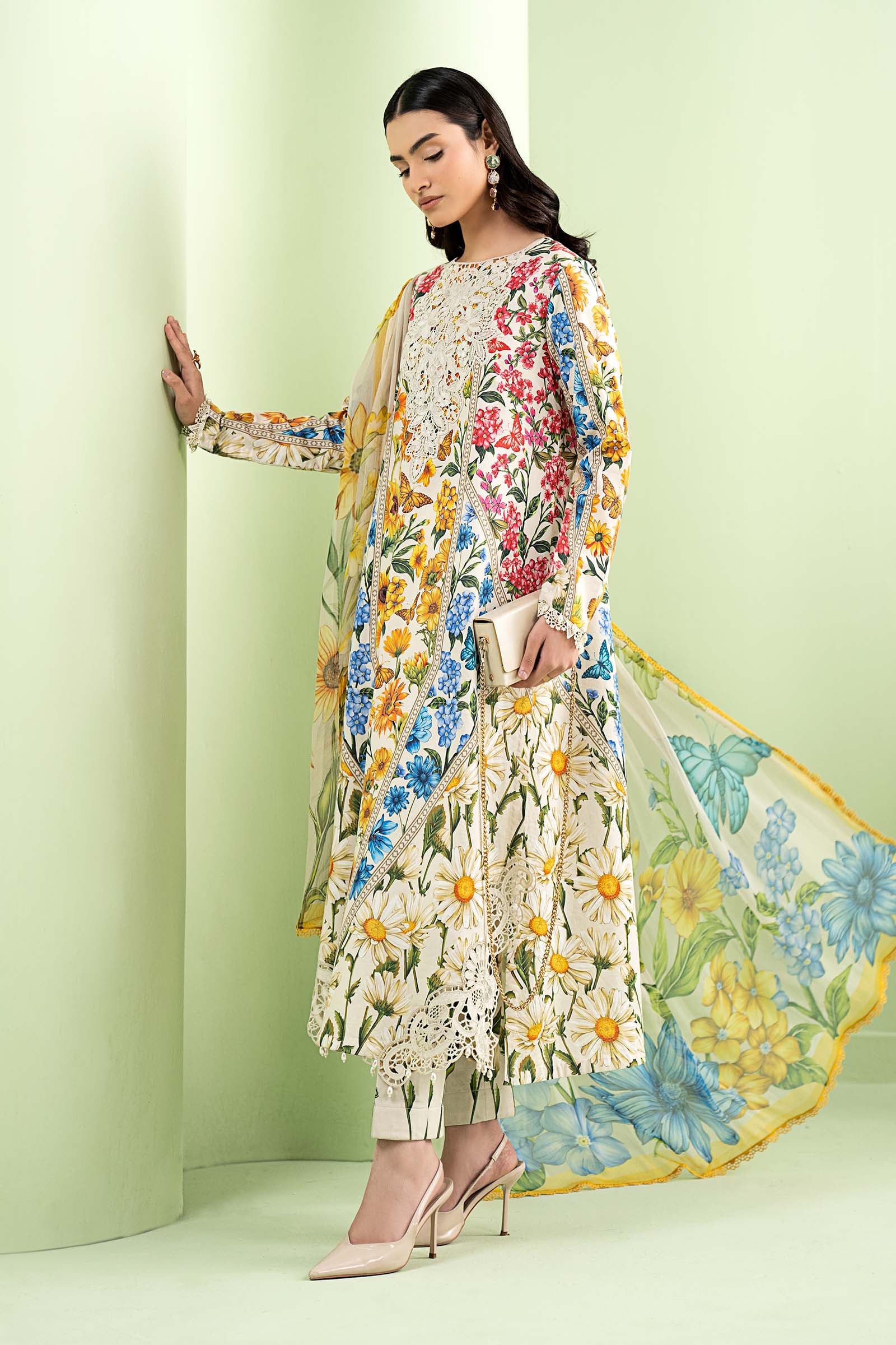 3 Piece Embroidered Lawn Suit
