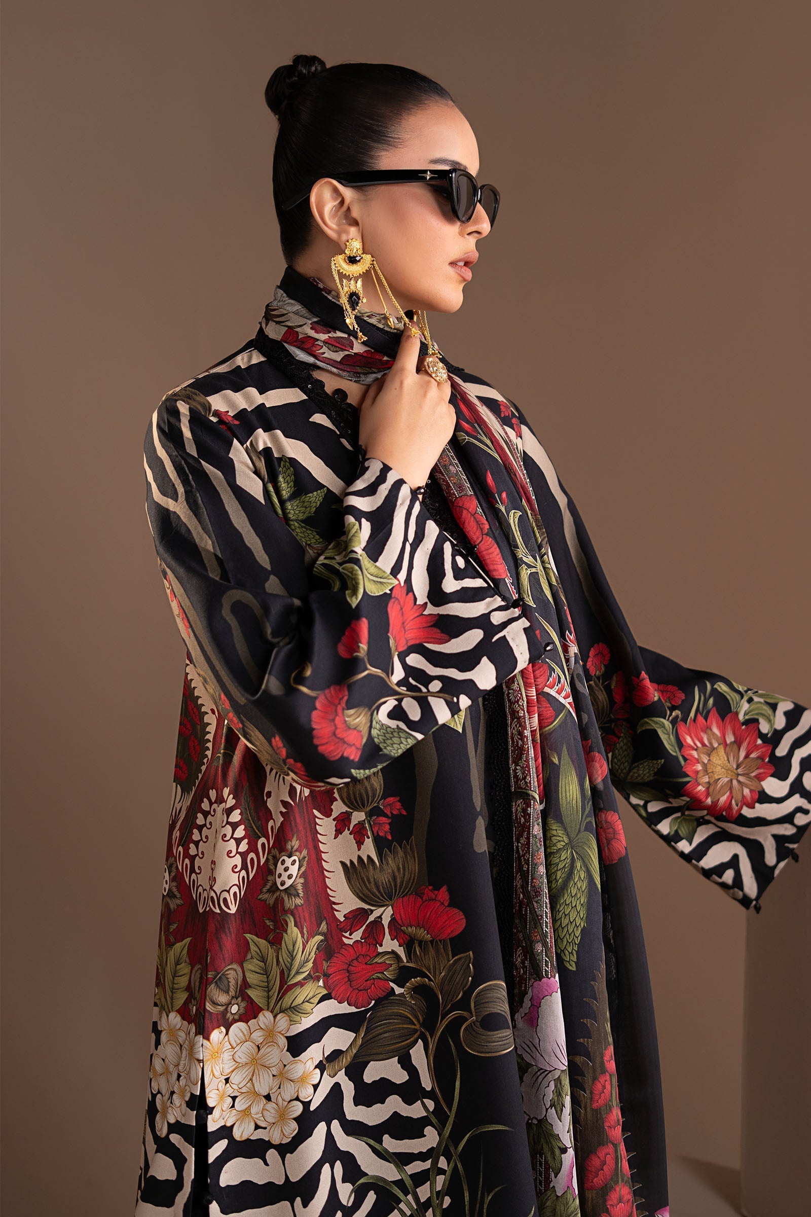 3 Piece Embroidered Linen Suit