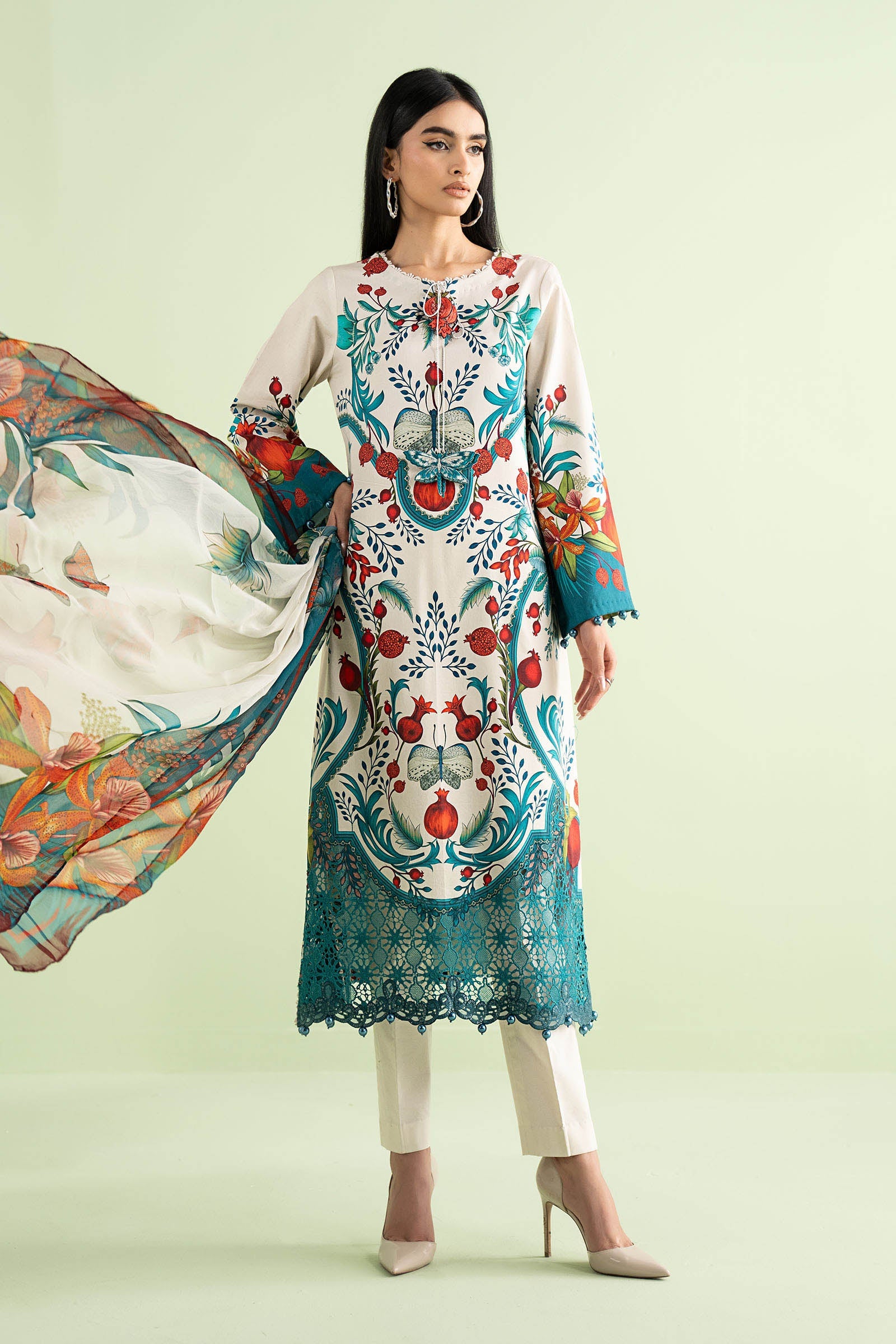 3 Piece Embroidered Lawn Suit