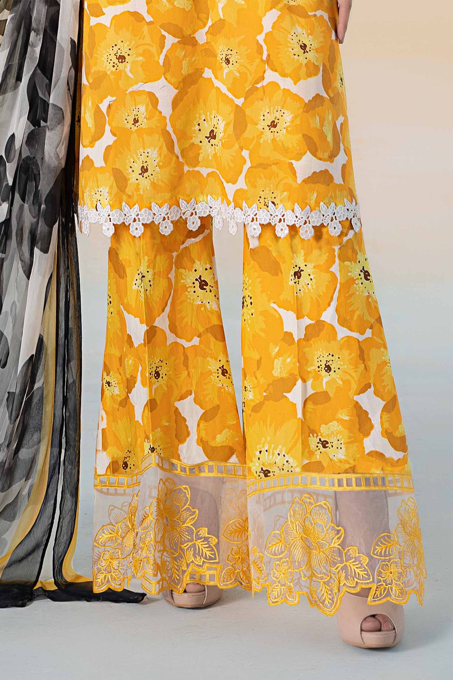 3 PIECE PRINTED LAWN SUIT