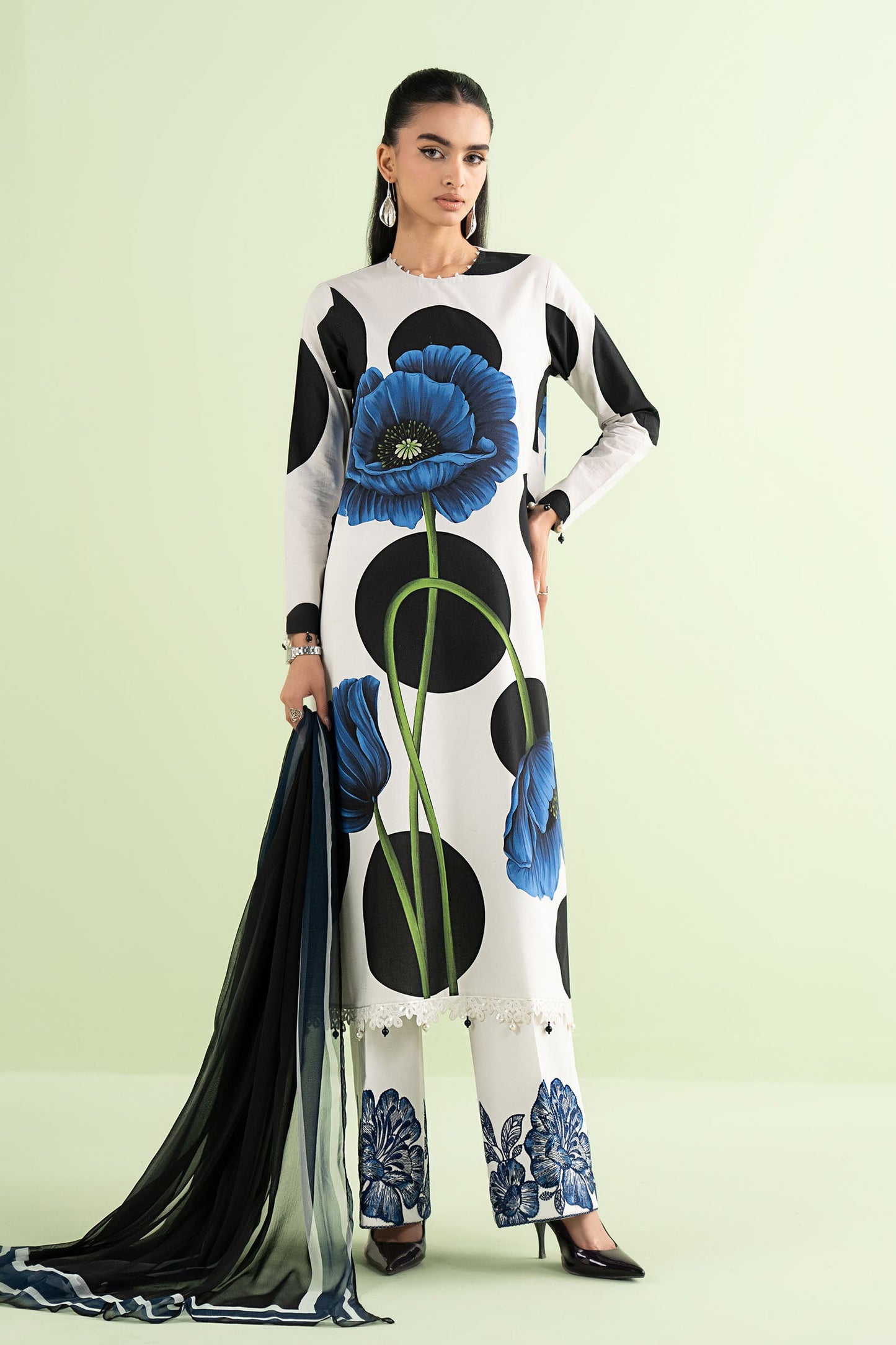 3 Piece Embroidered Lawn Suit