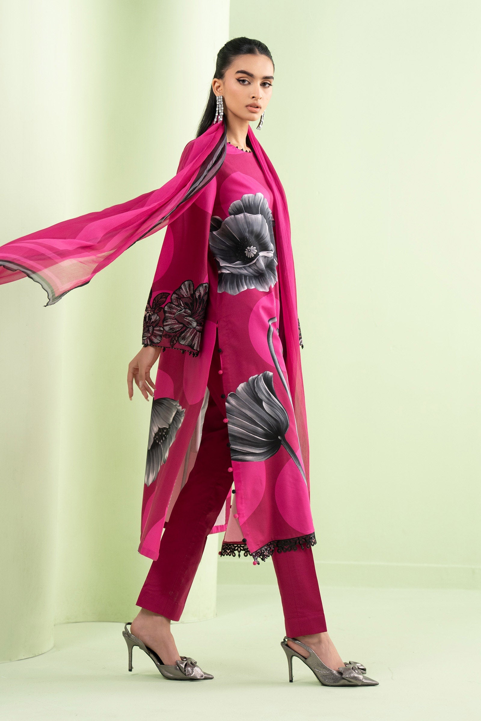 3 Piece Embroidered Lawn Suit