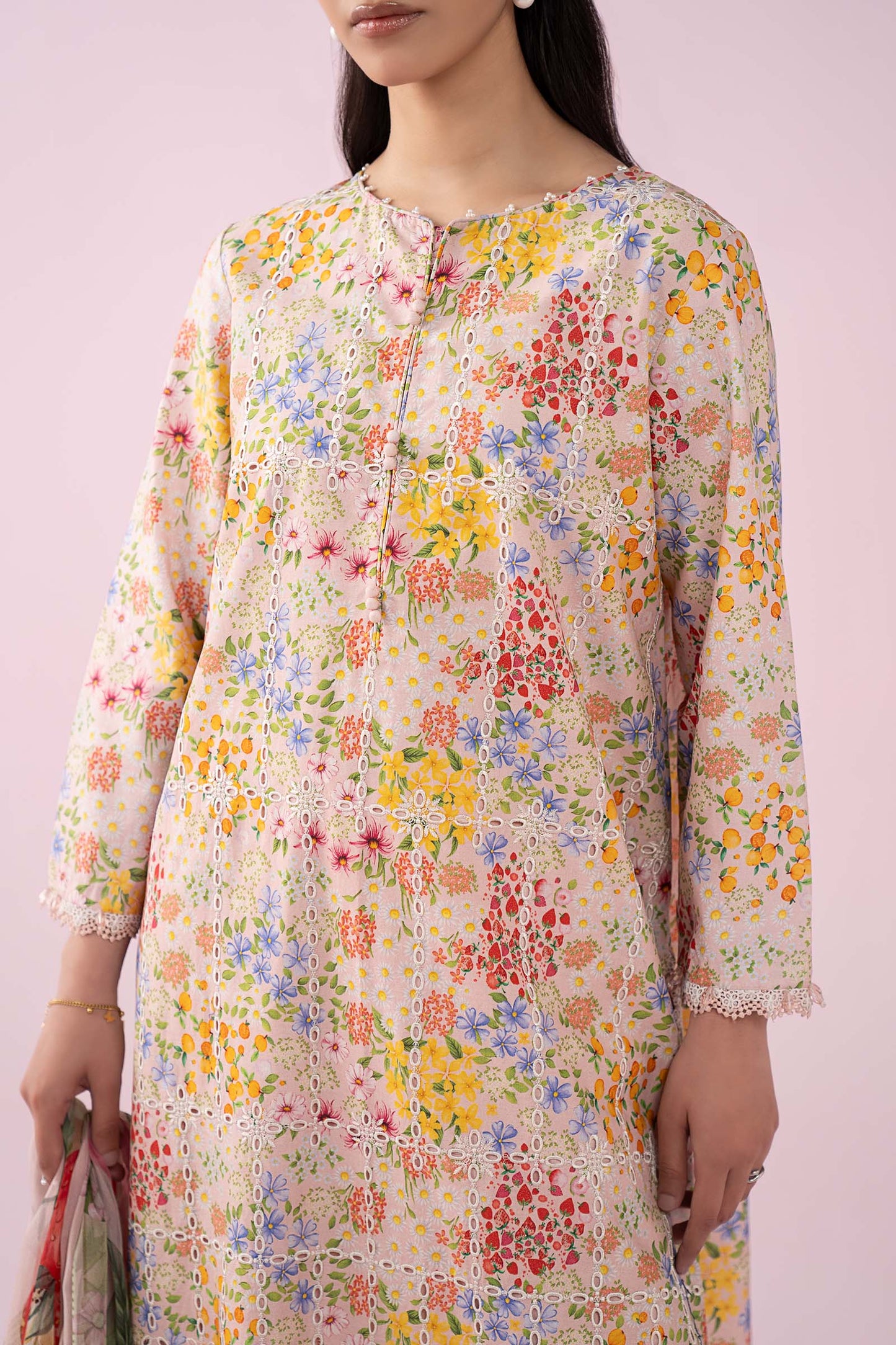 3 Piece Embroidered Lawn Suit