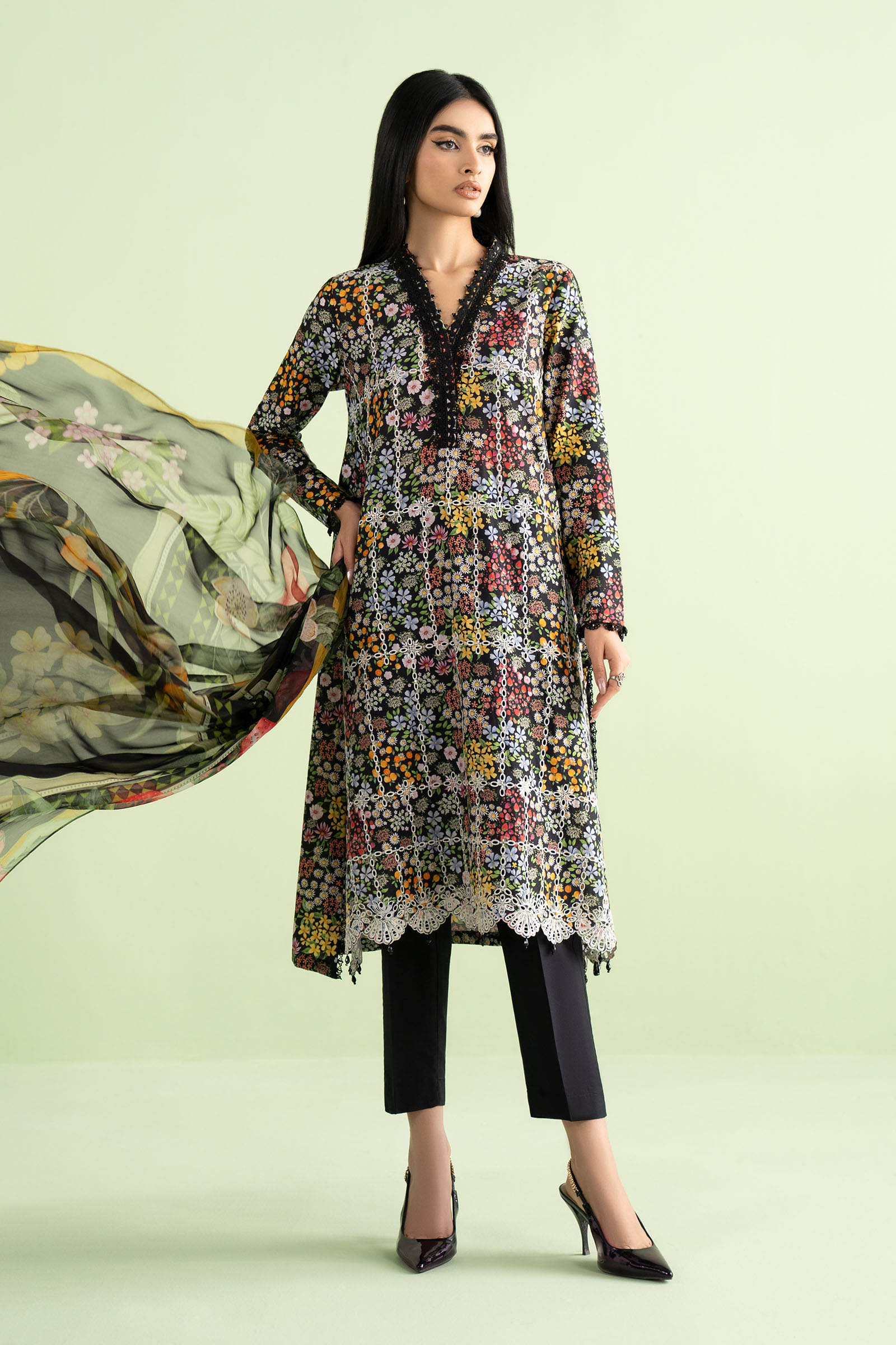 3 Piece Embroidered Lawn Suit