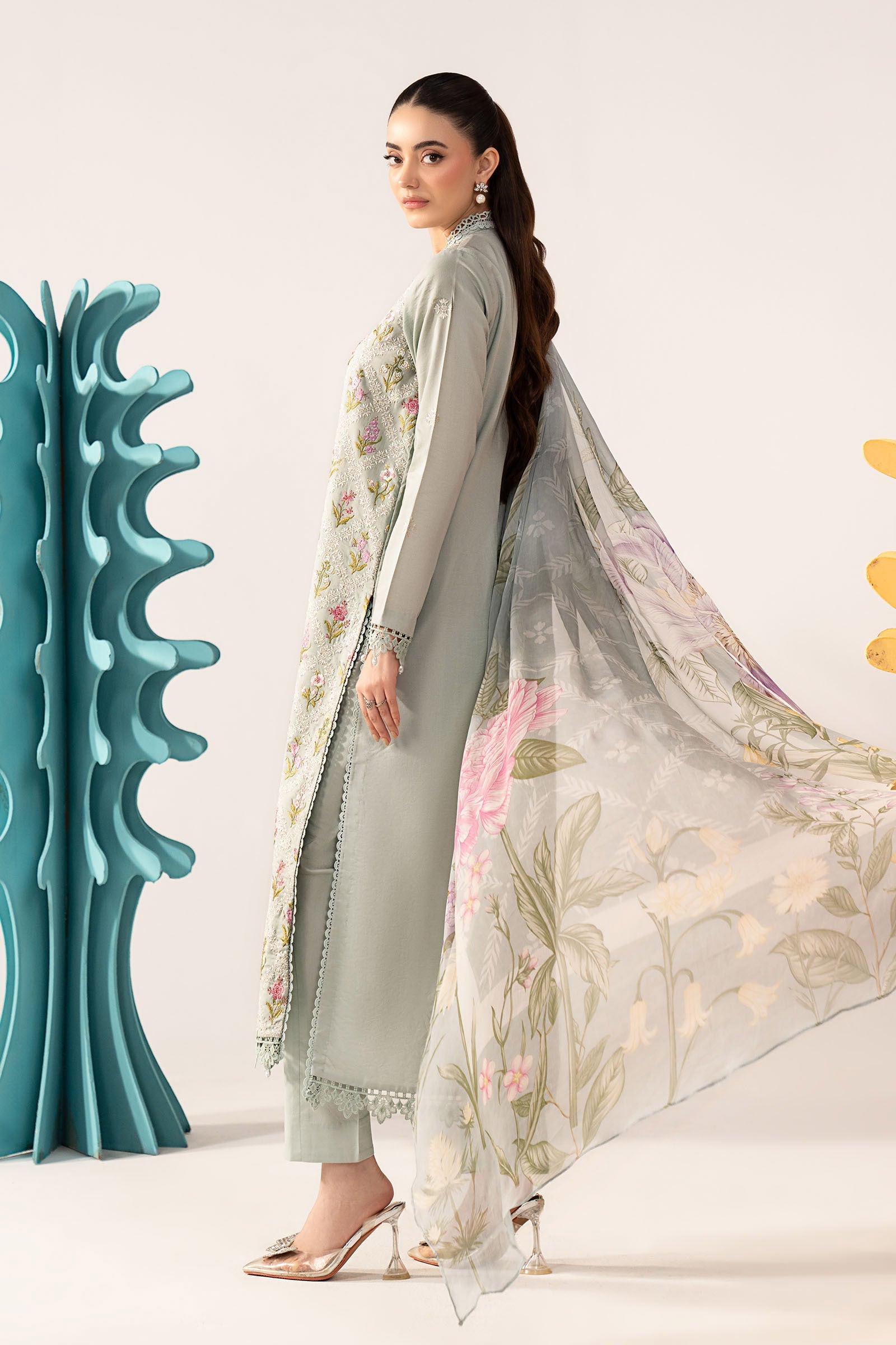 3 Piece Embroidered Lawn Suit