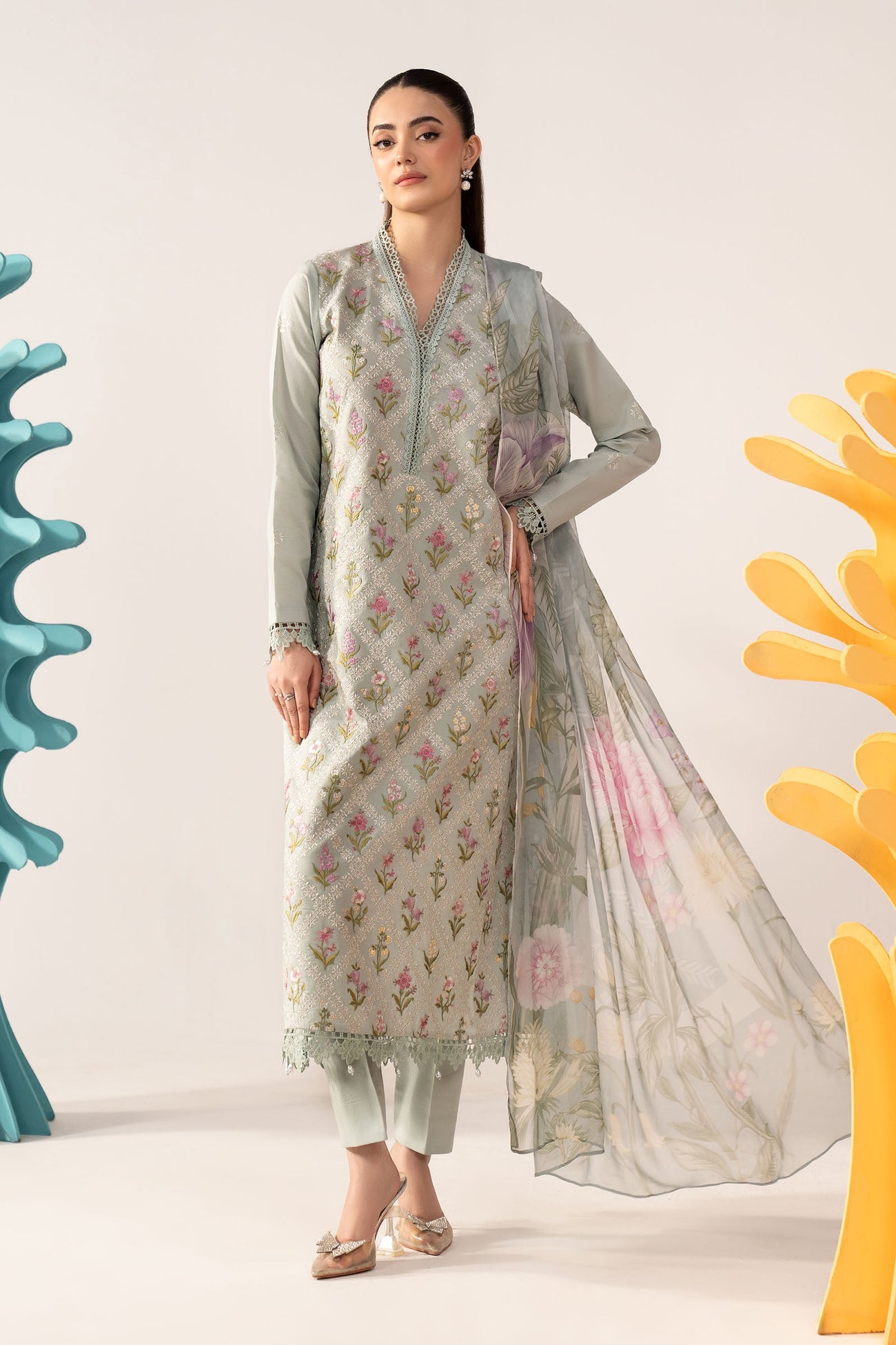 3 Piece Embroidered Lawn Suit