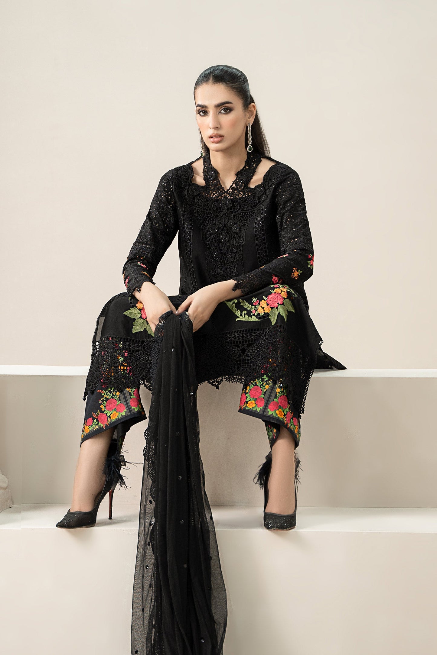 3 Piece Embroidered Lawn Suit | ELS-25-01