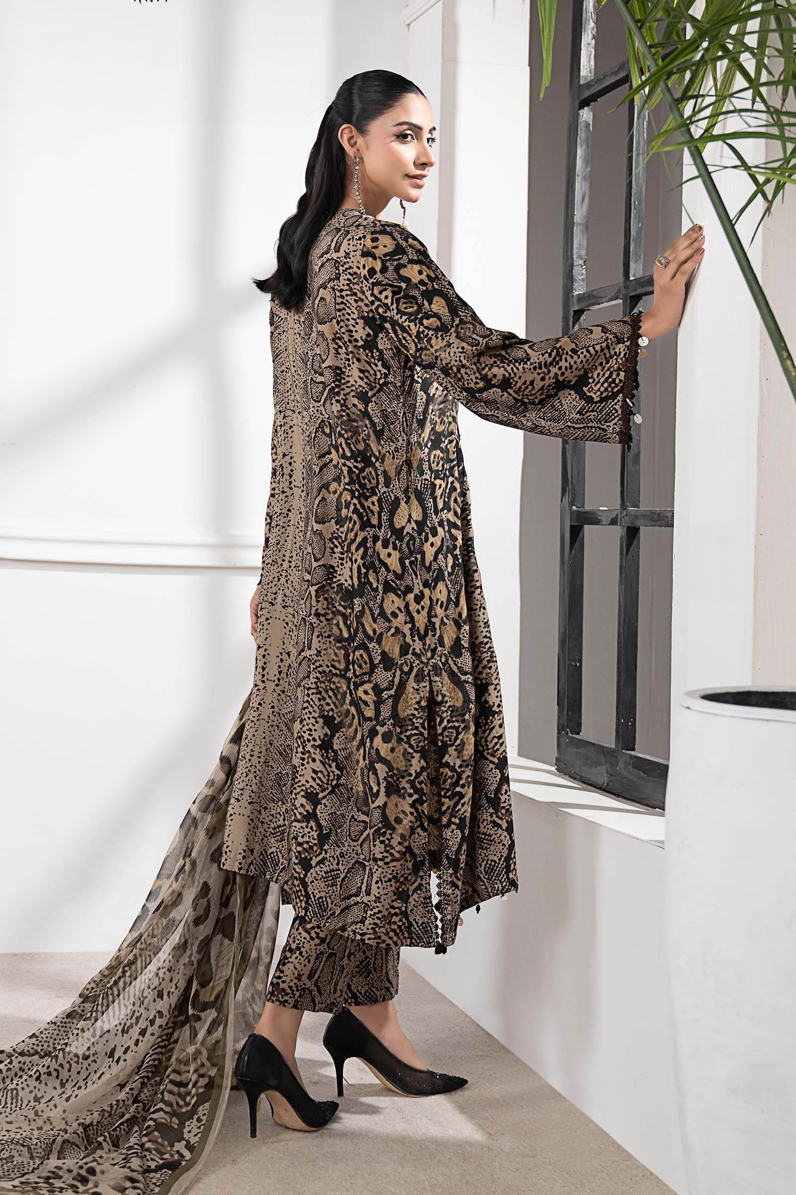 3 Piece Embroidered Linen Suit