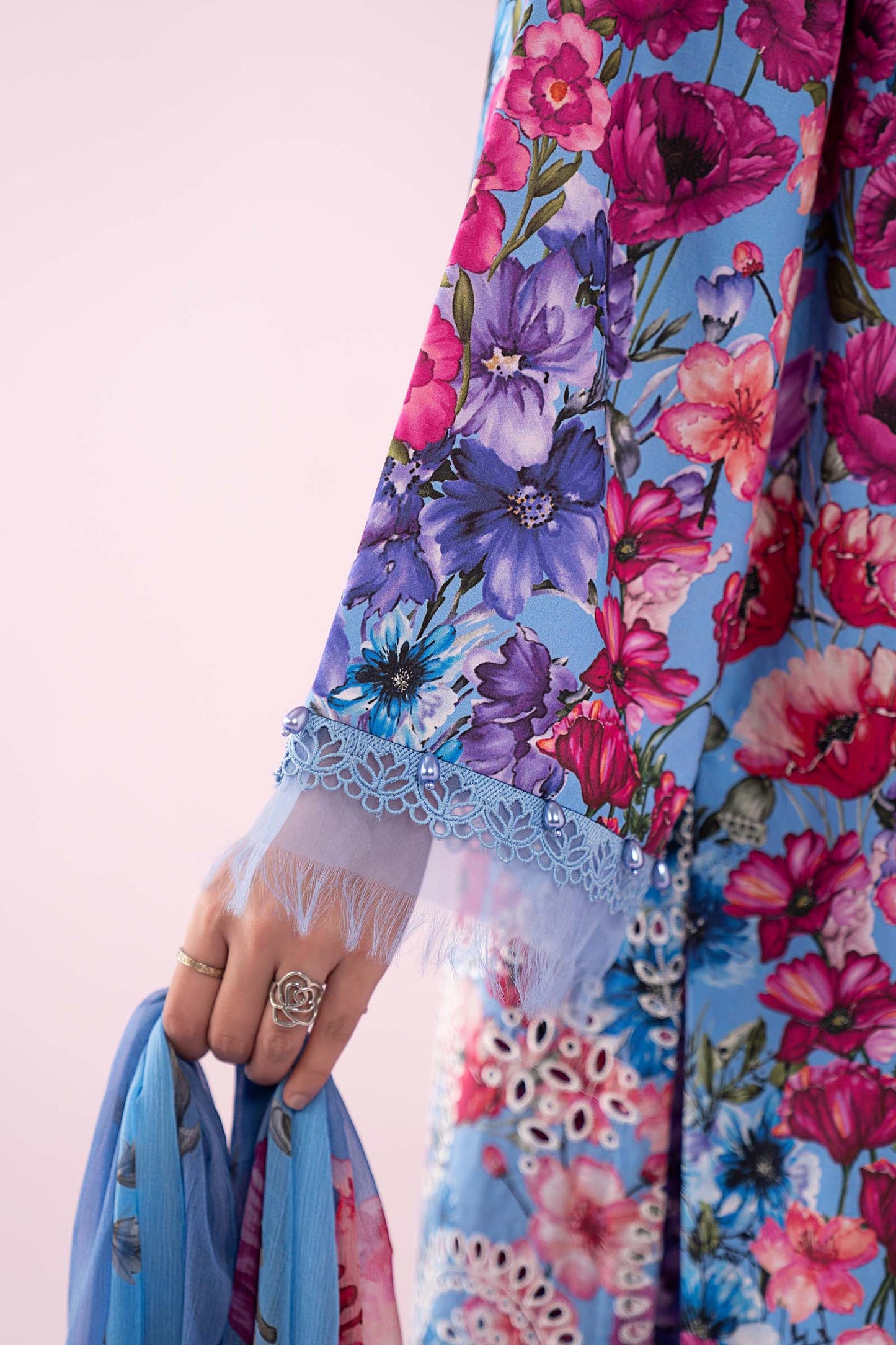 3 Piece Embroidered Lawn Suit