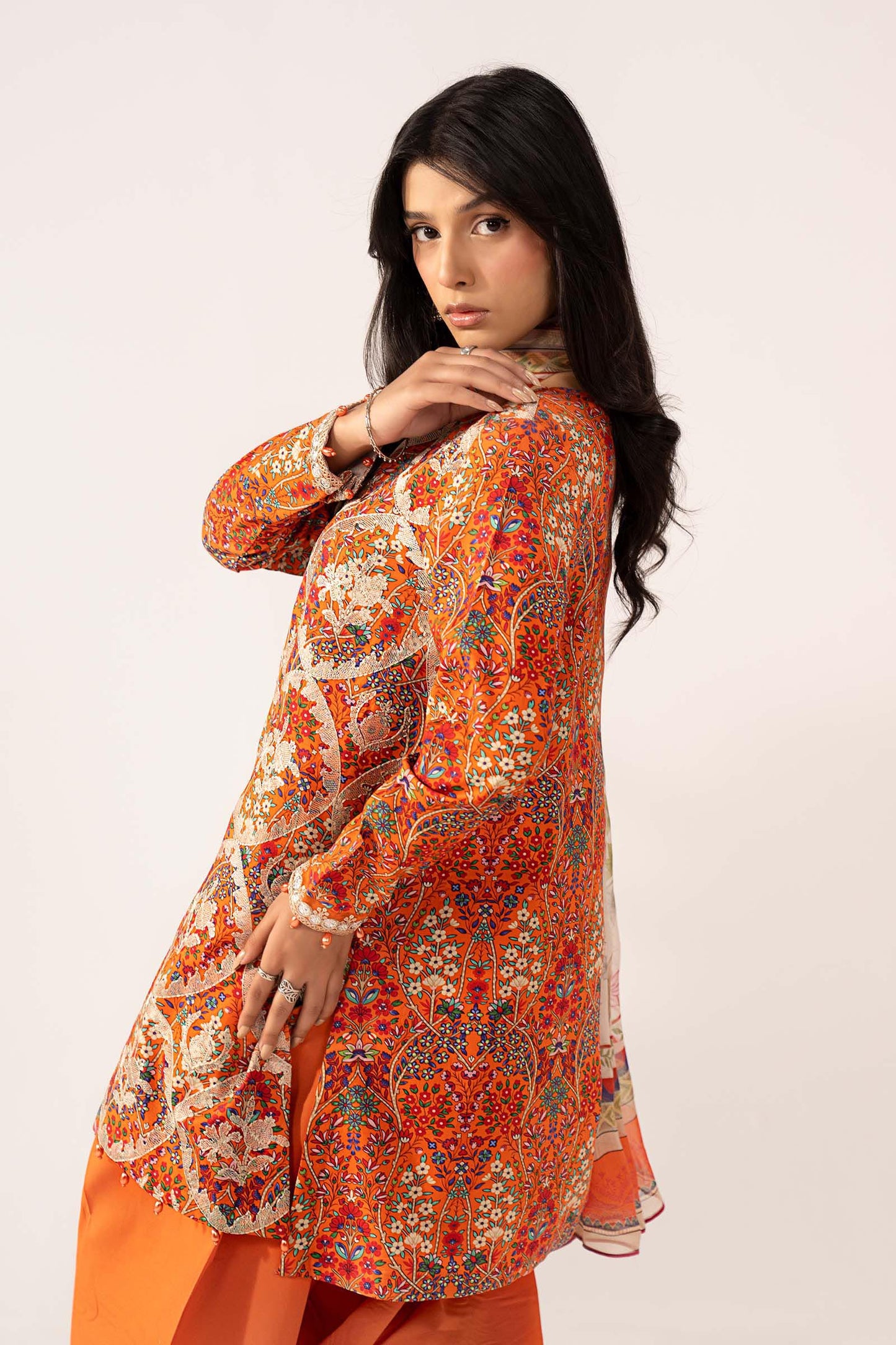 3 Piece Embroidered Lawn Suit