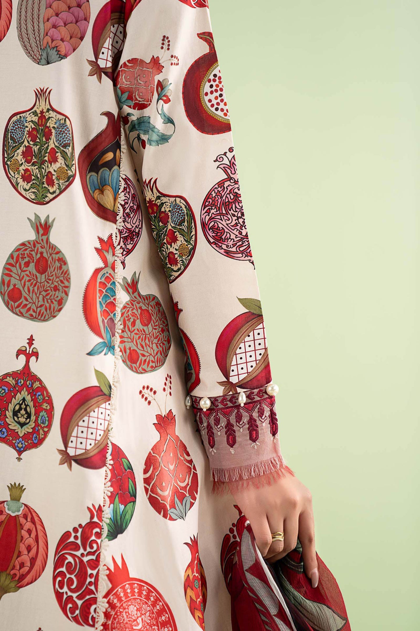 3 Piece Embroidered Lawn Suit