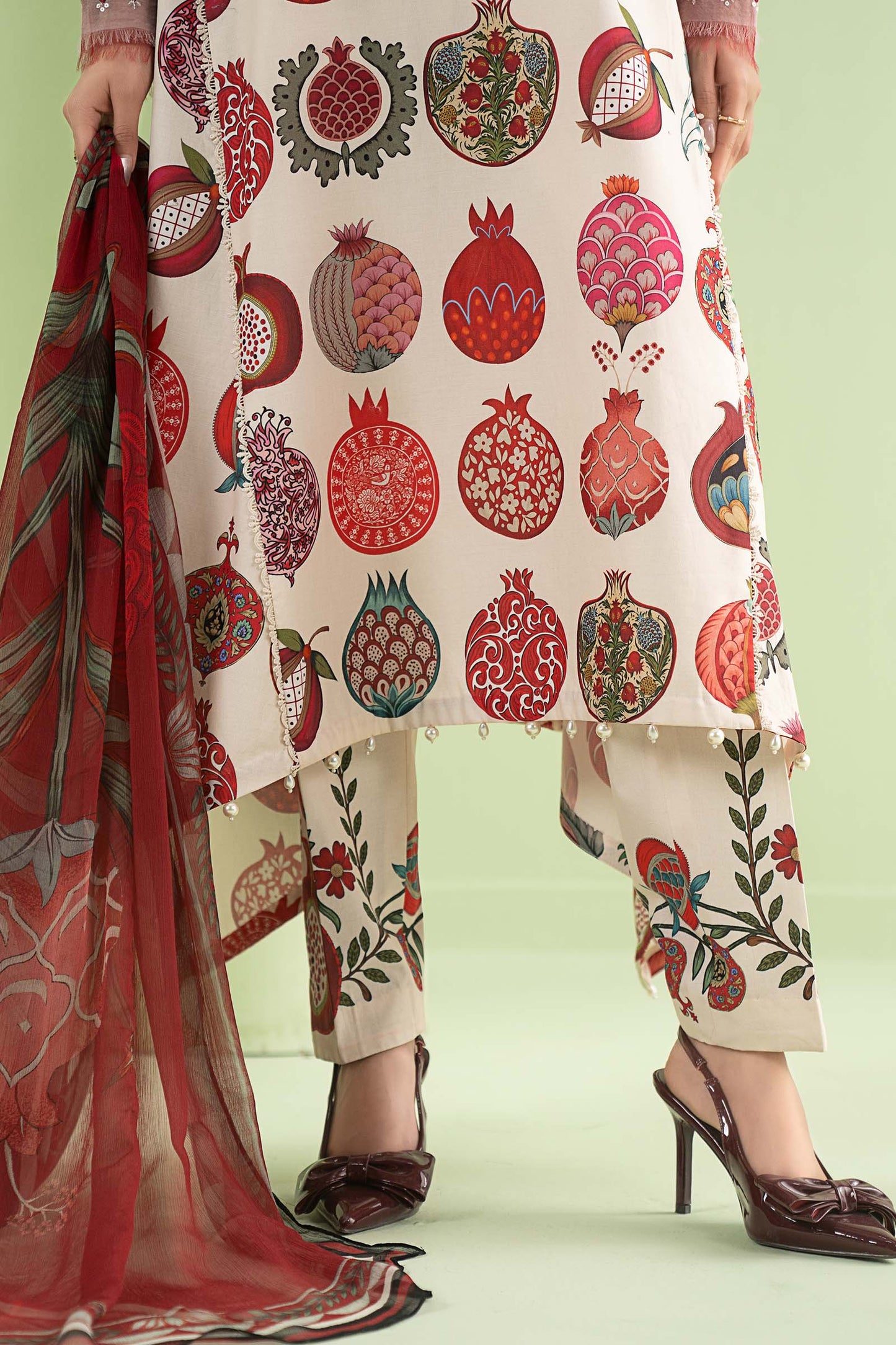 3 Piece Embroidered Lawn Suit