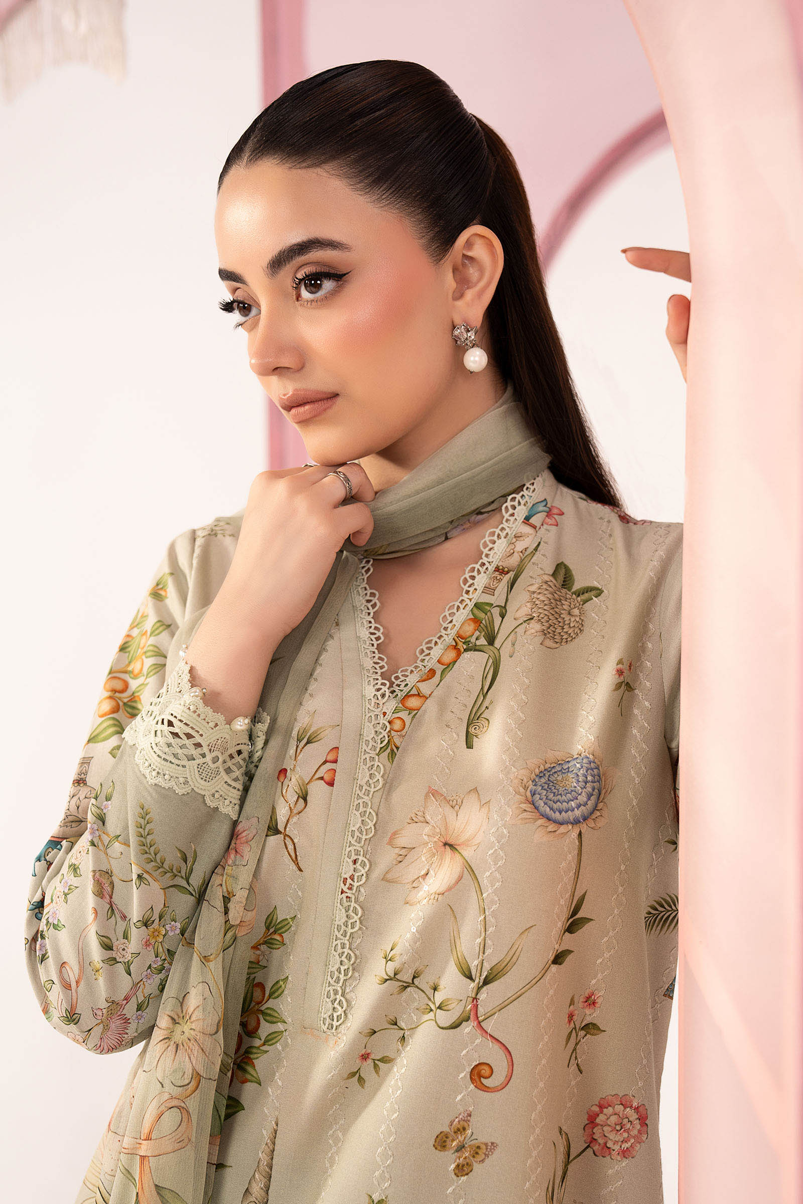 3 Piece Embroidered Lawn Suit