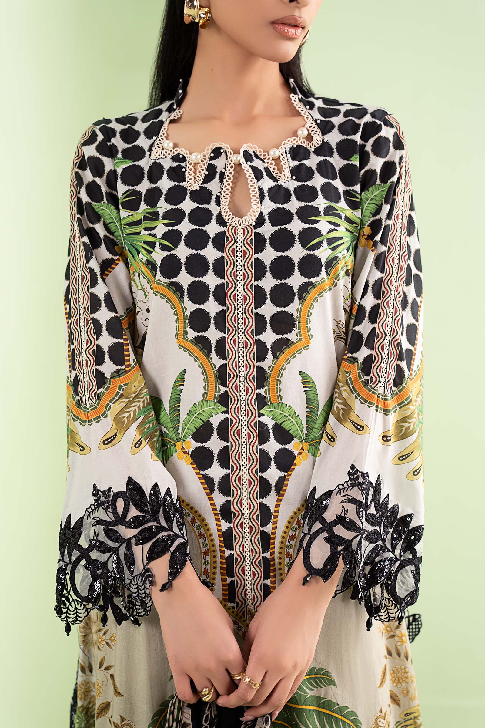 3 Piece Embroidered Lawn Suit