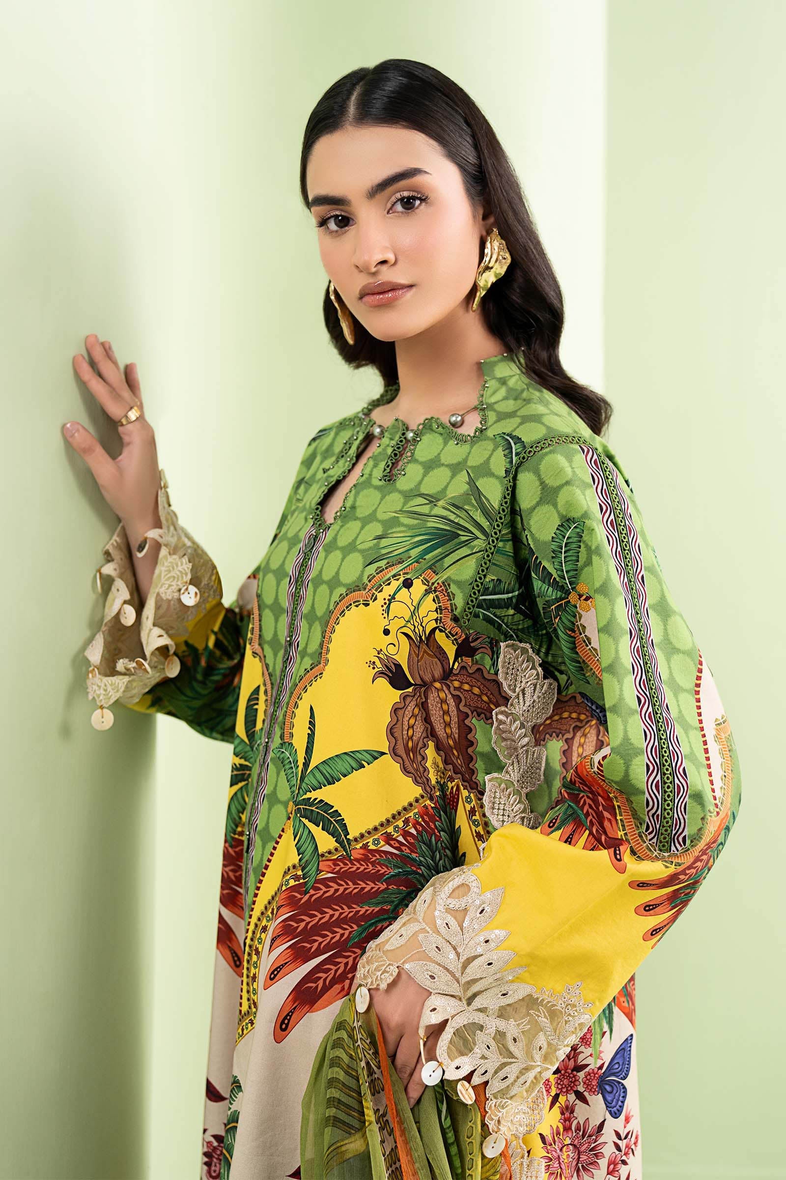 3 Piece Embroidered Lawn Suit