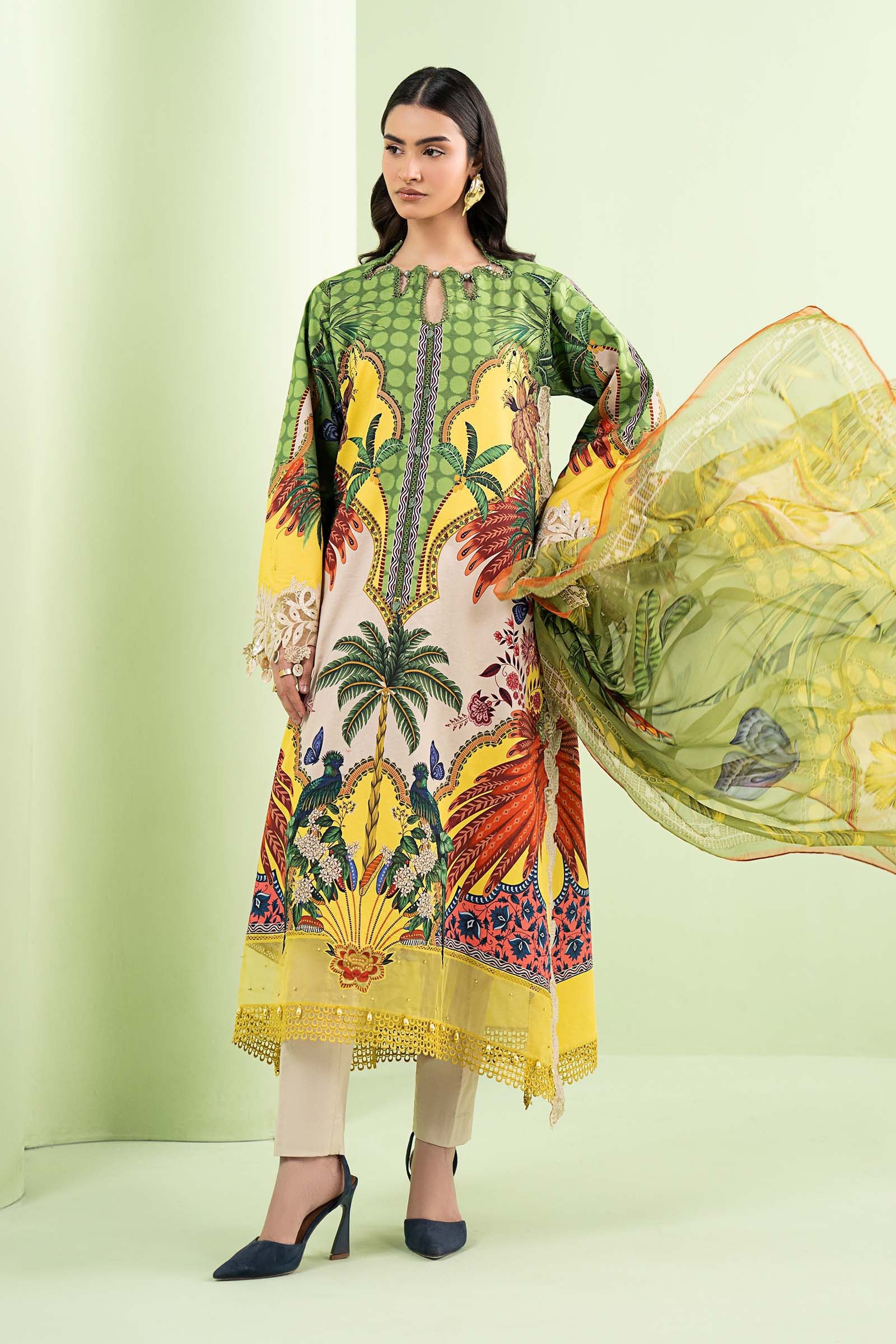 3 Piece Embroidered Lawn Suit