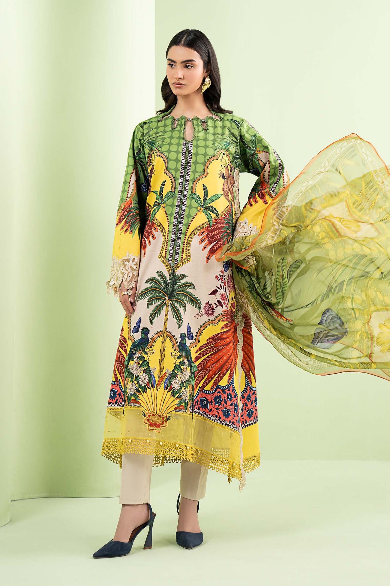 3 Piece Embroidered Lawn Suit