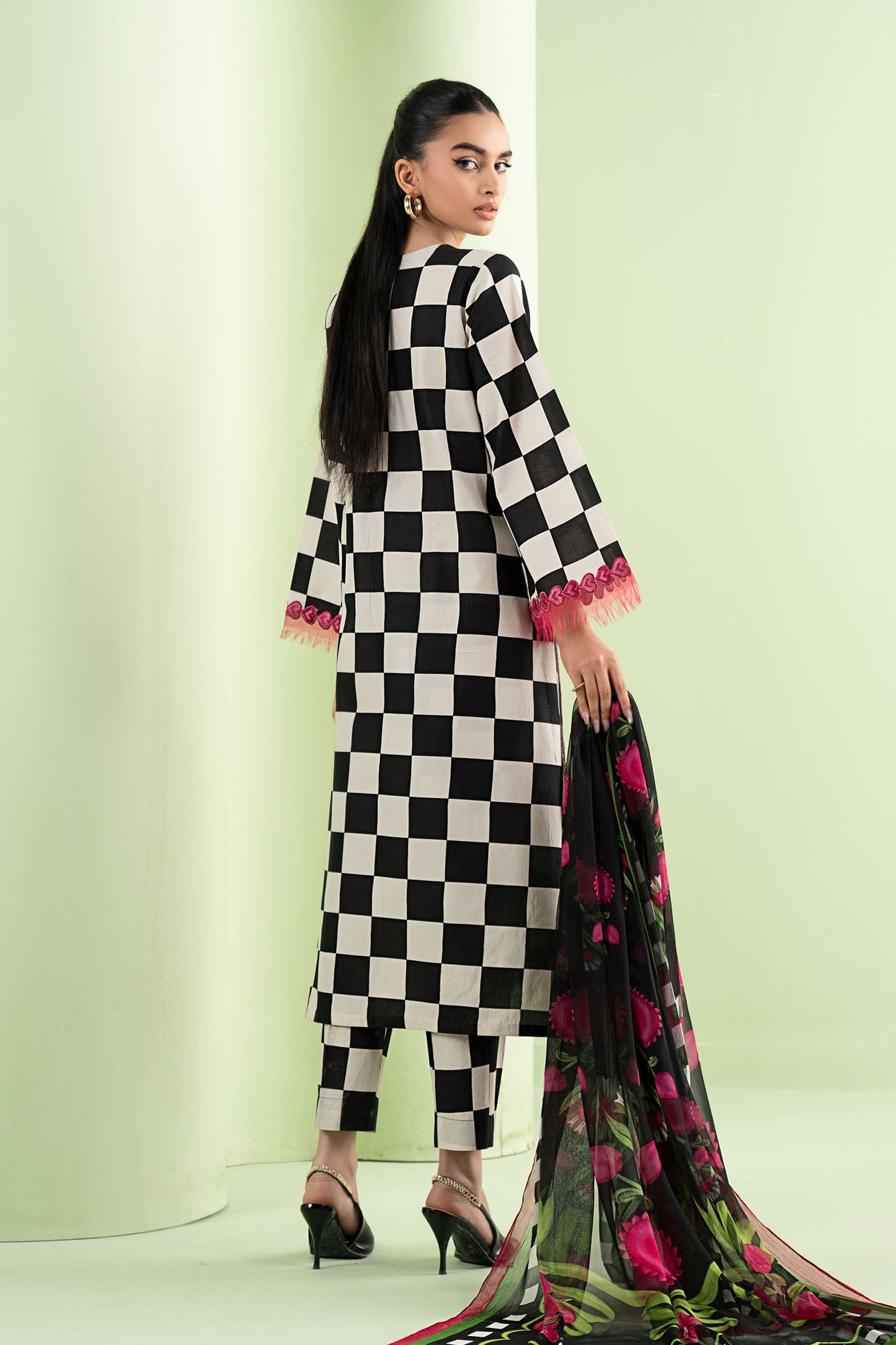 3 Piece Embroidered Lawn Suit