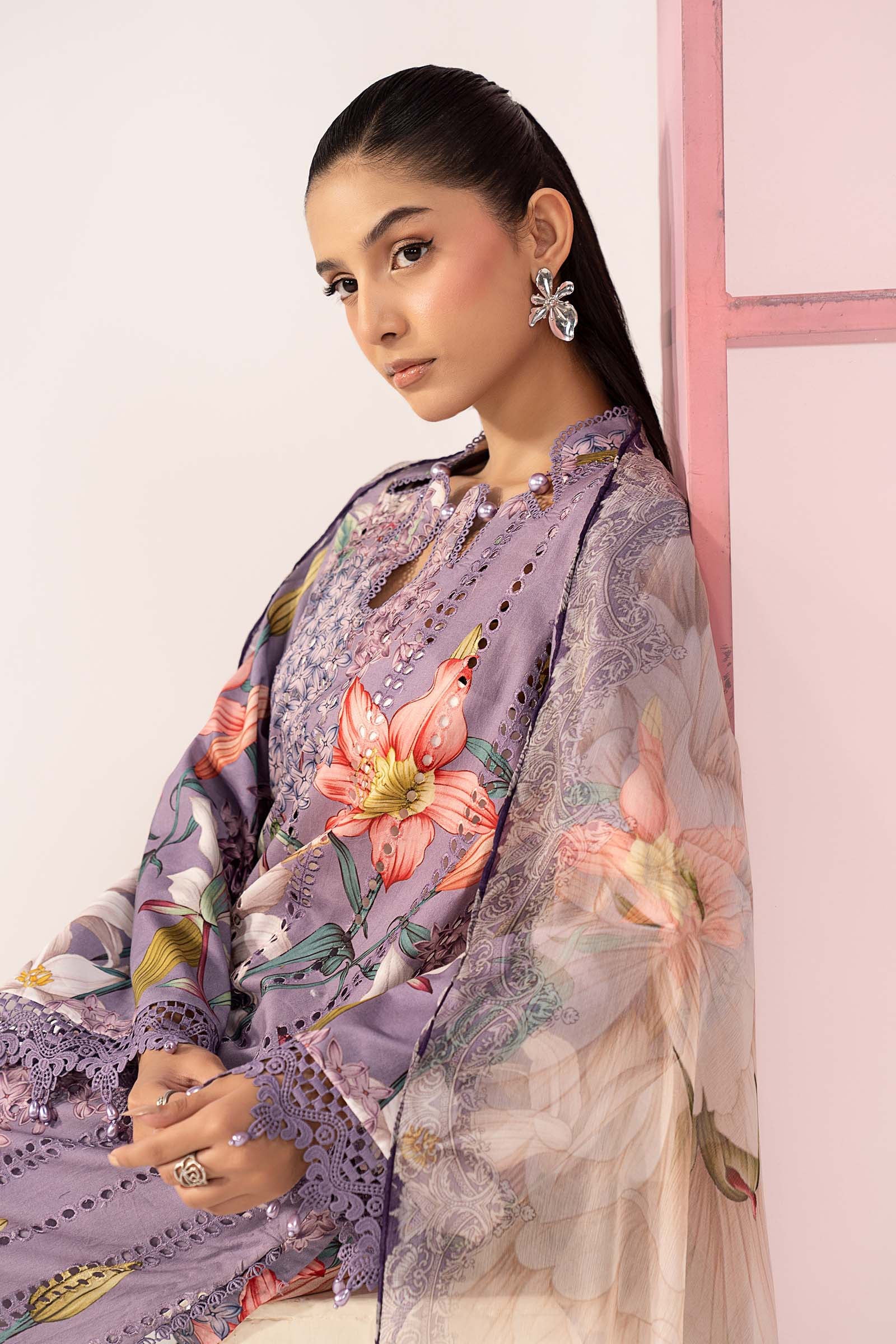 3 Piece Embroidered Lawn Suit