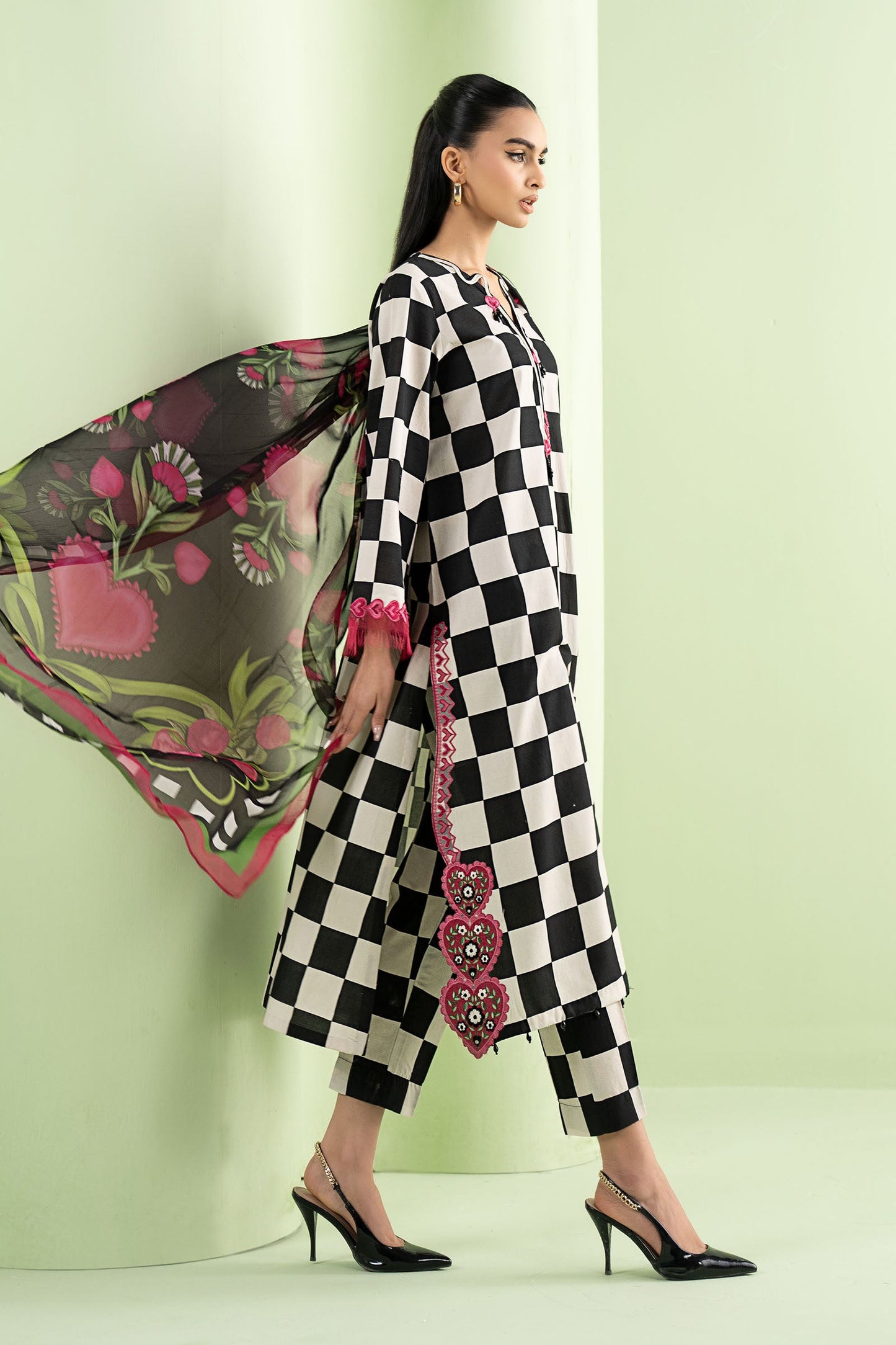 3 Piece Embroidered Lawn Suit