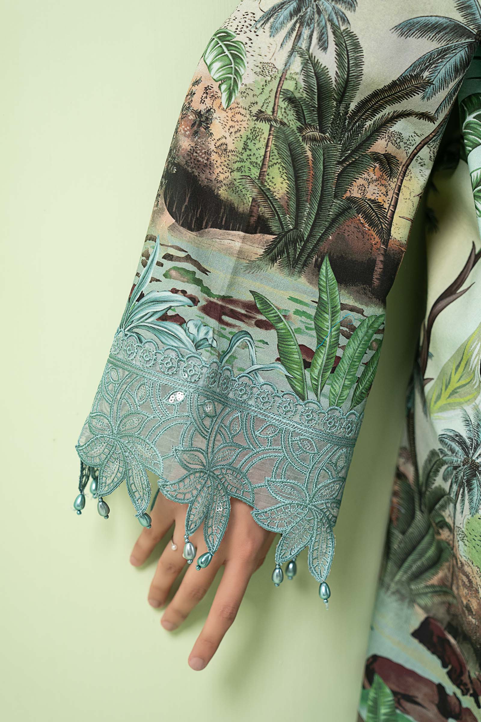 3 Piece Embroidered Lawn Suit
