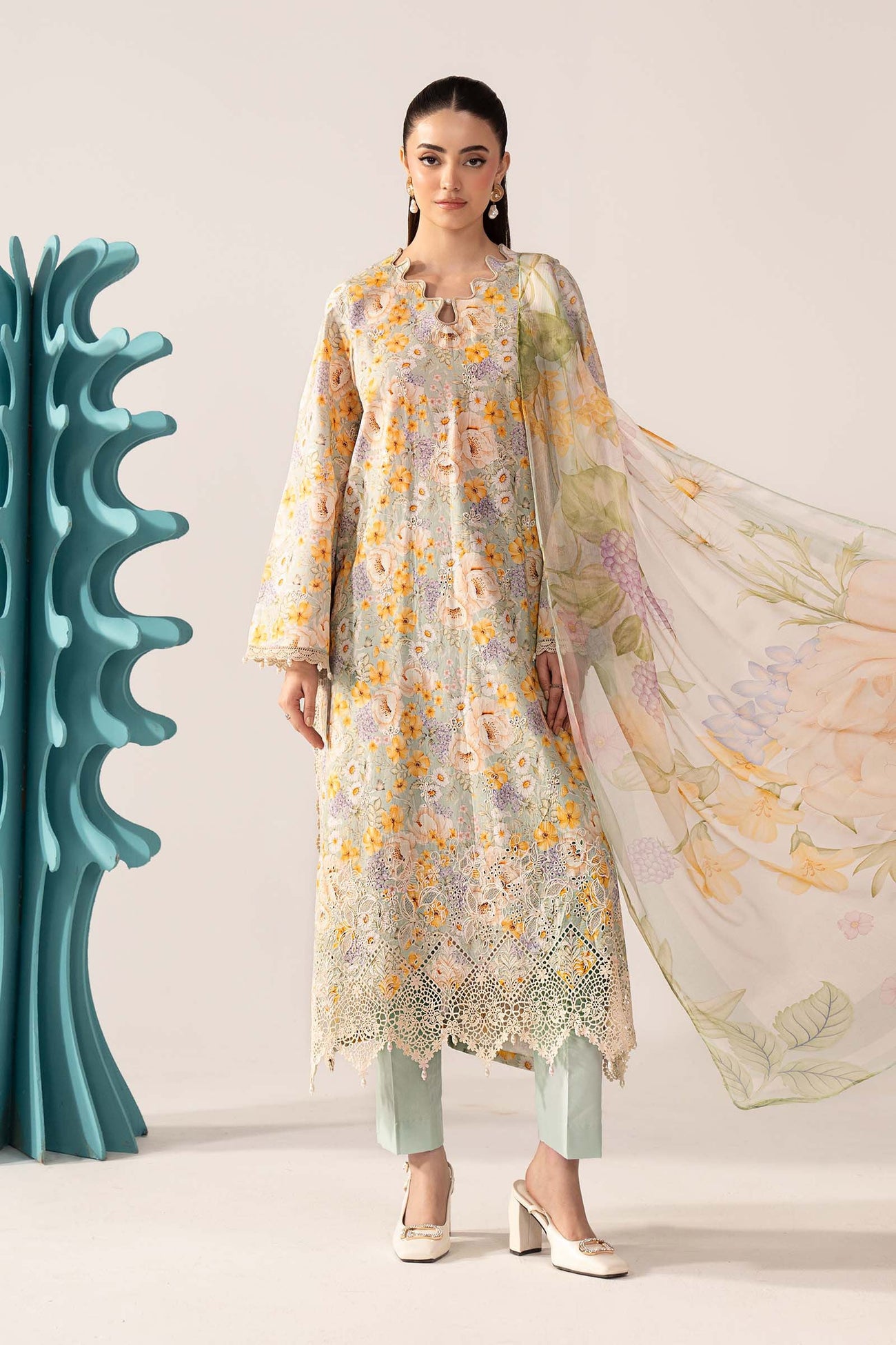 3 Piece Embroidered Lawn Suit
