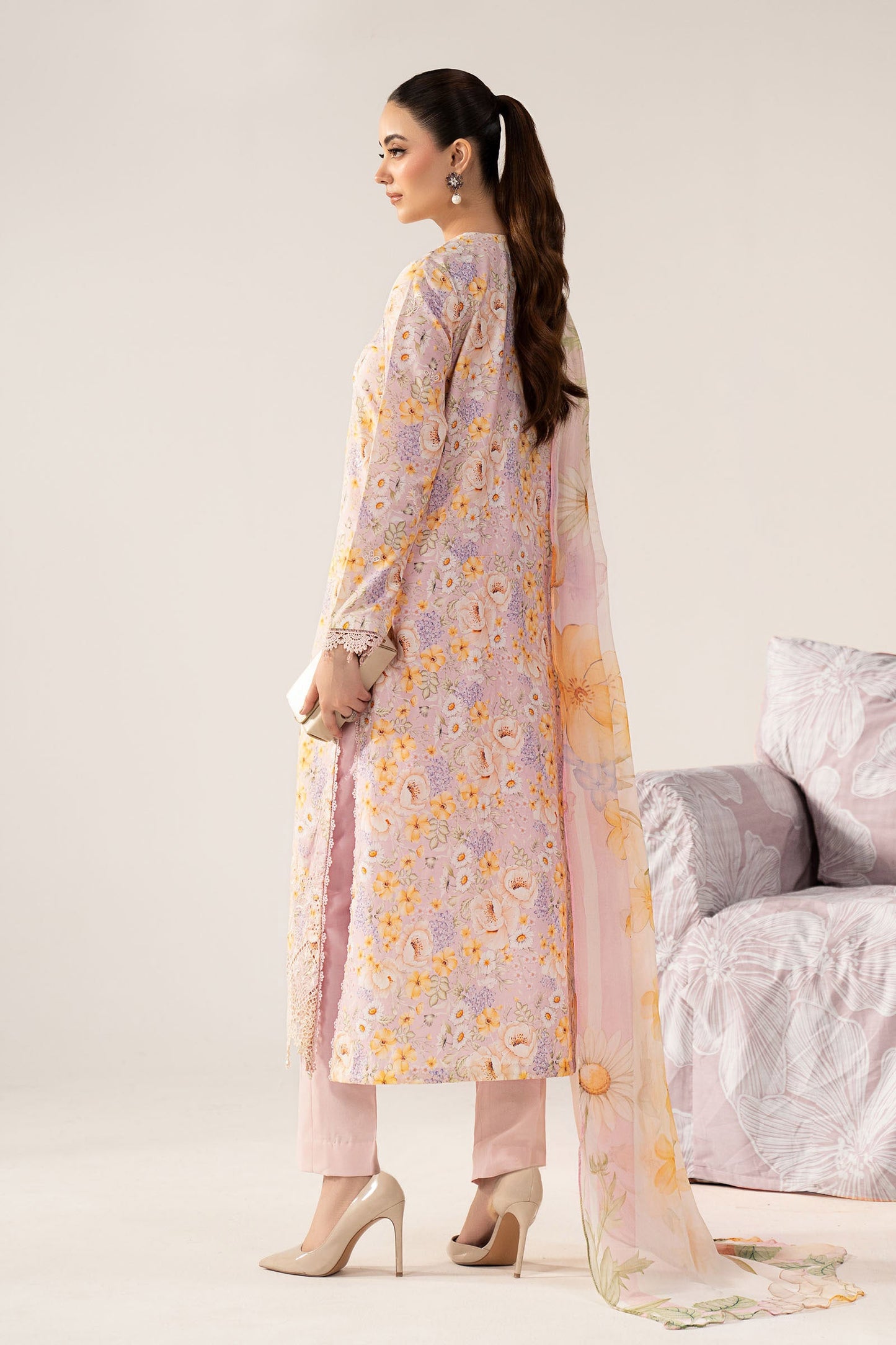 3 Piece Embroidered Lawn Suit