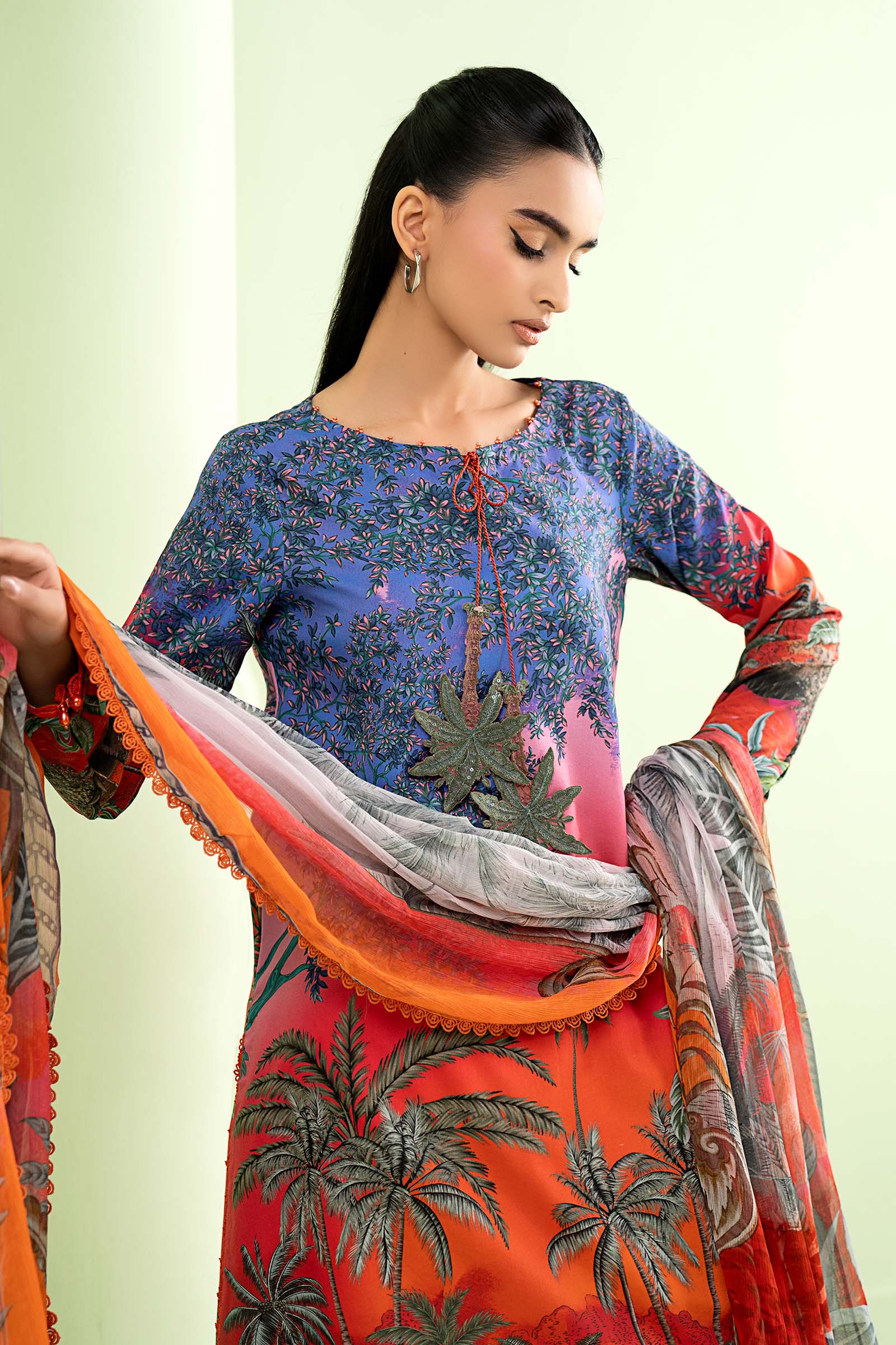 3 Piece Embroidered Lawn Suit